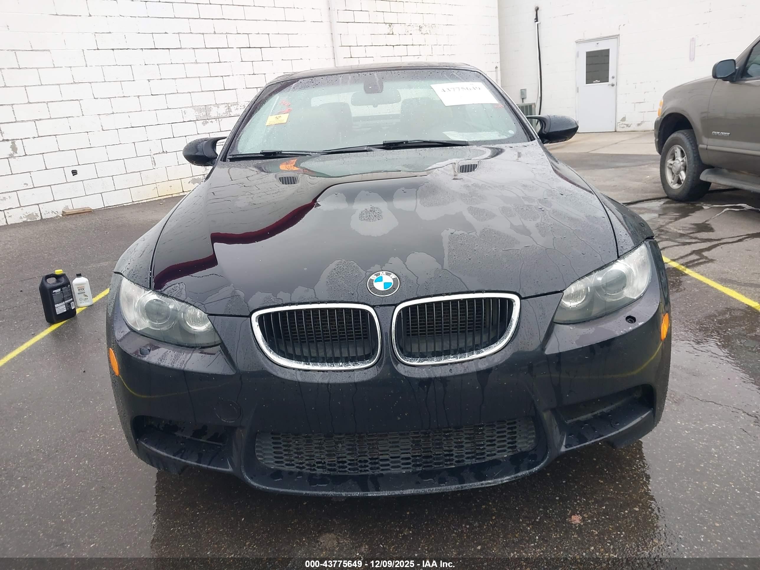 2011 Bmw M3   Black vin: WBSDX9C52BE585199