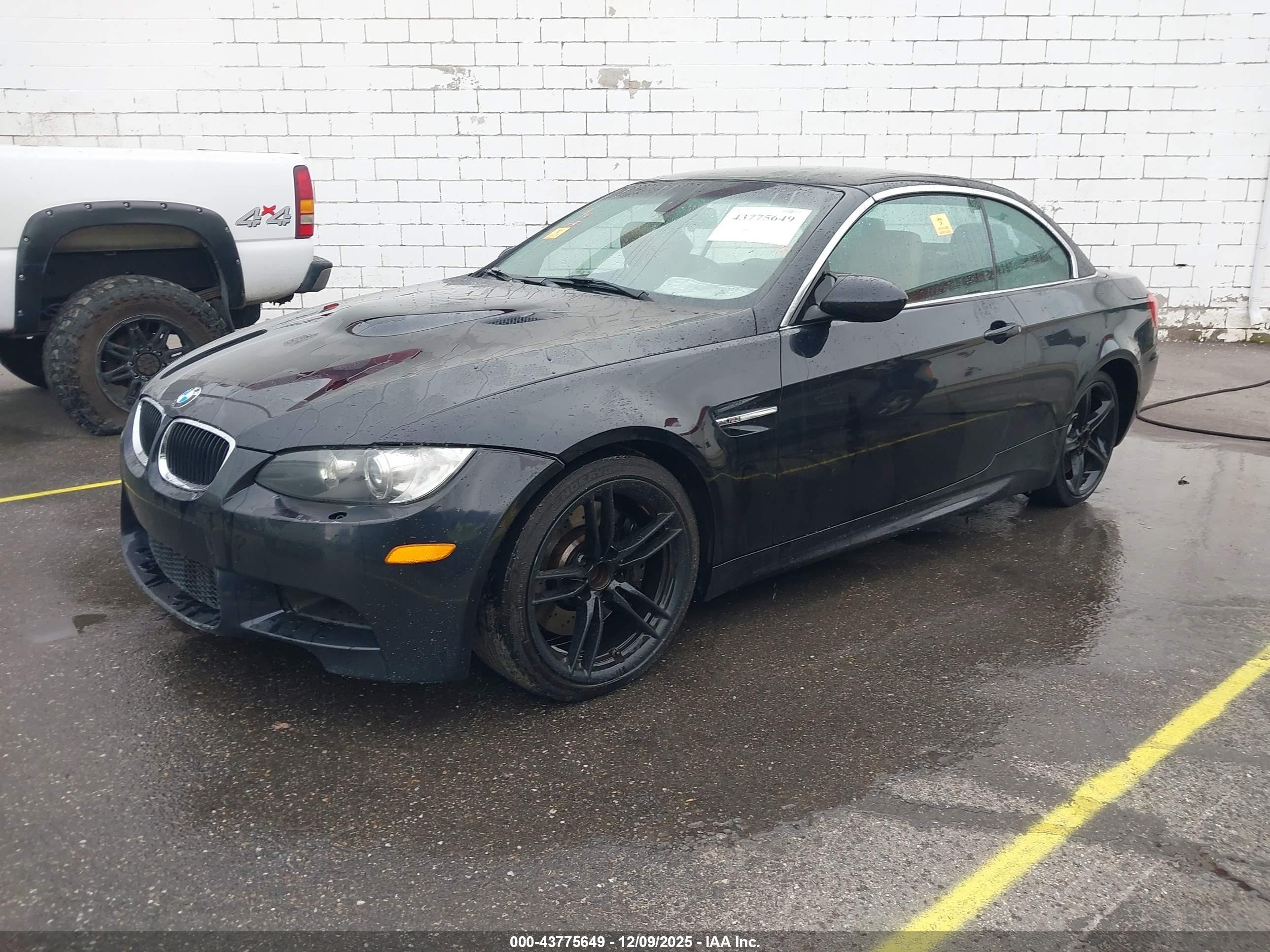 2011 Bmw M3   Black vin: WBSDX9C52BE585199