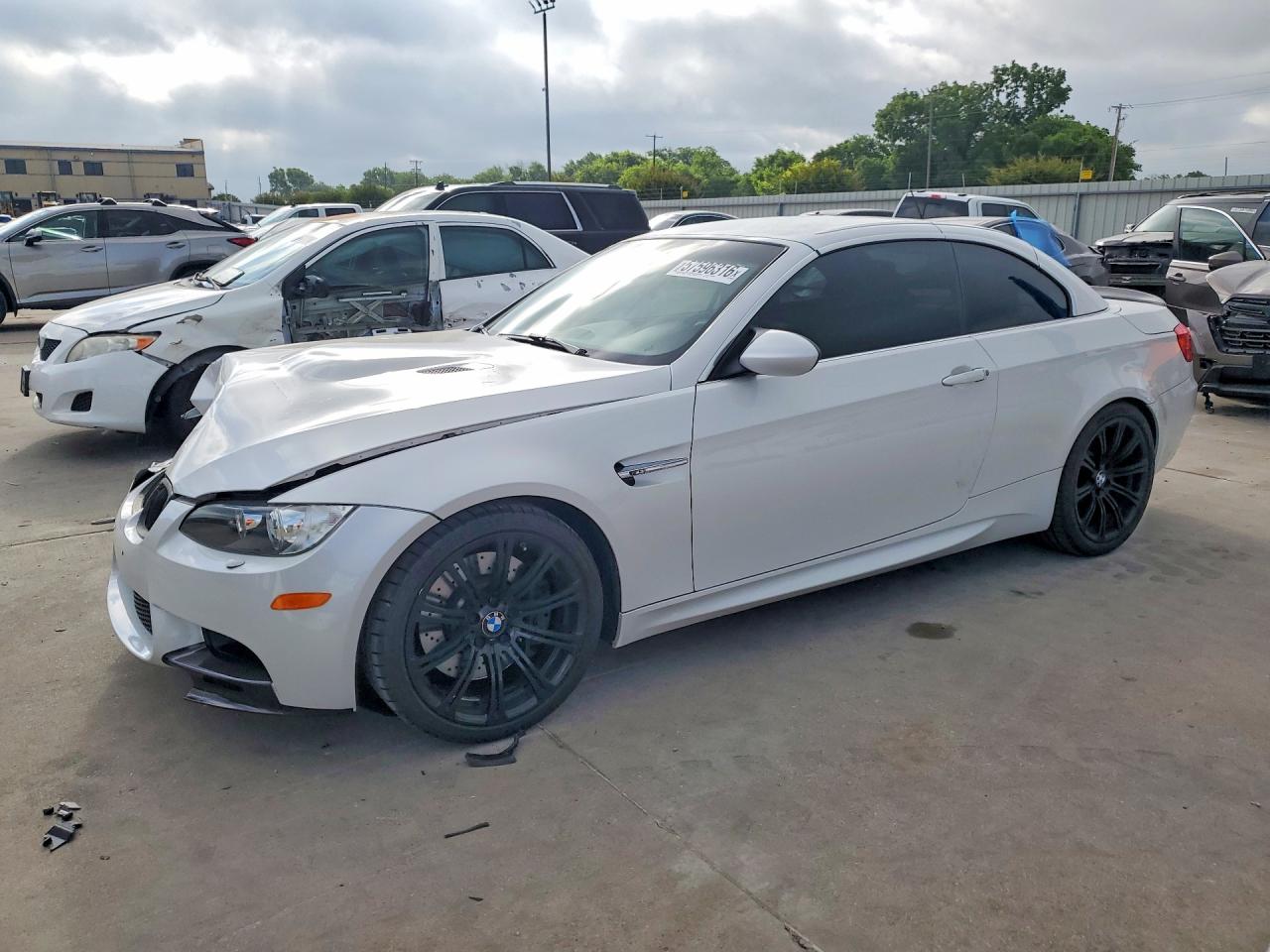 2013 Bmw M3 White vin: WBSDX9C53DE785947