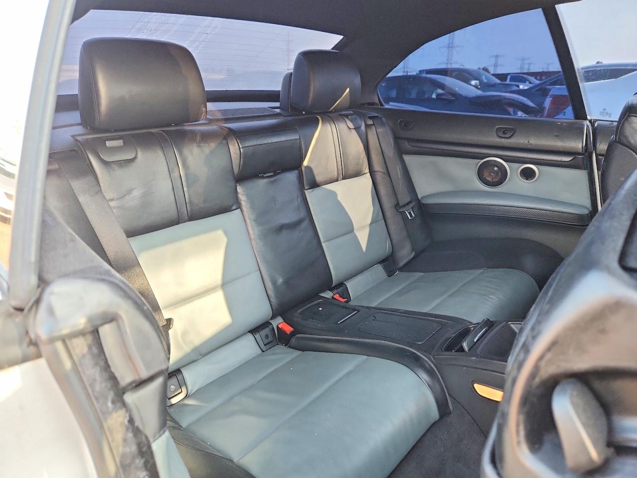 2011 Bmw M3 White vin: WBSDX9C56BE584556