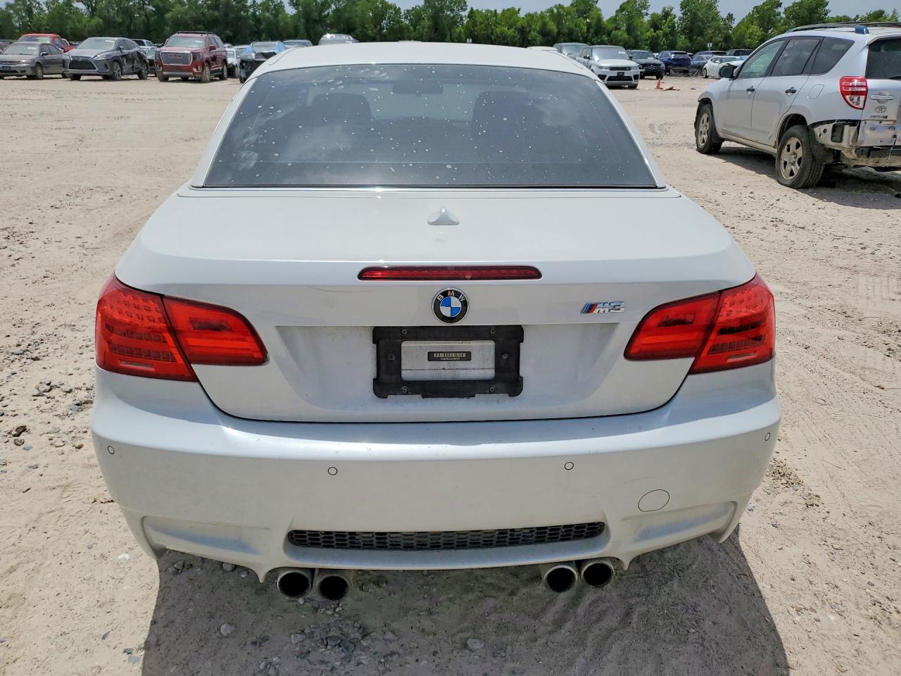 2011 Bmw M3 White vin: WBSDX9C56BE784160