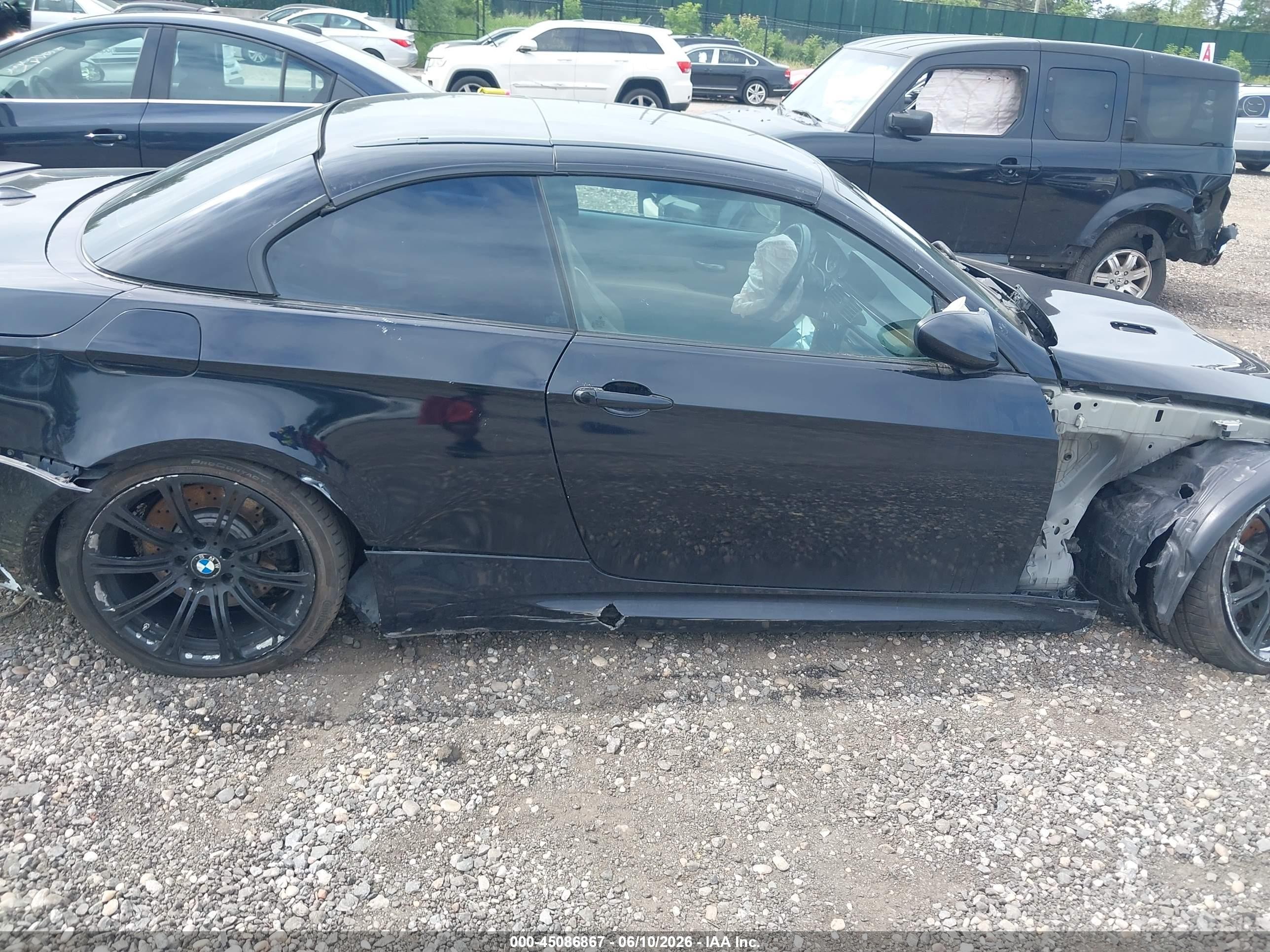 2011 Bmw M3   Black vin: WBSDX9C57BE584520