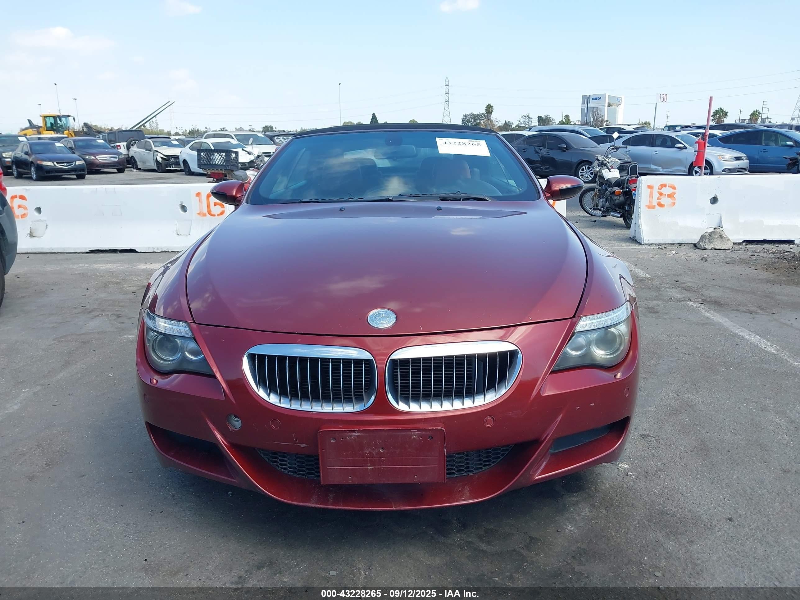 2008 Bmw M6   Maroon vin: WBSEK93588CY79469