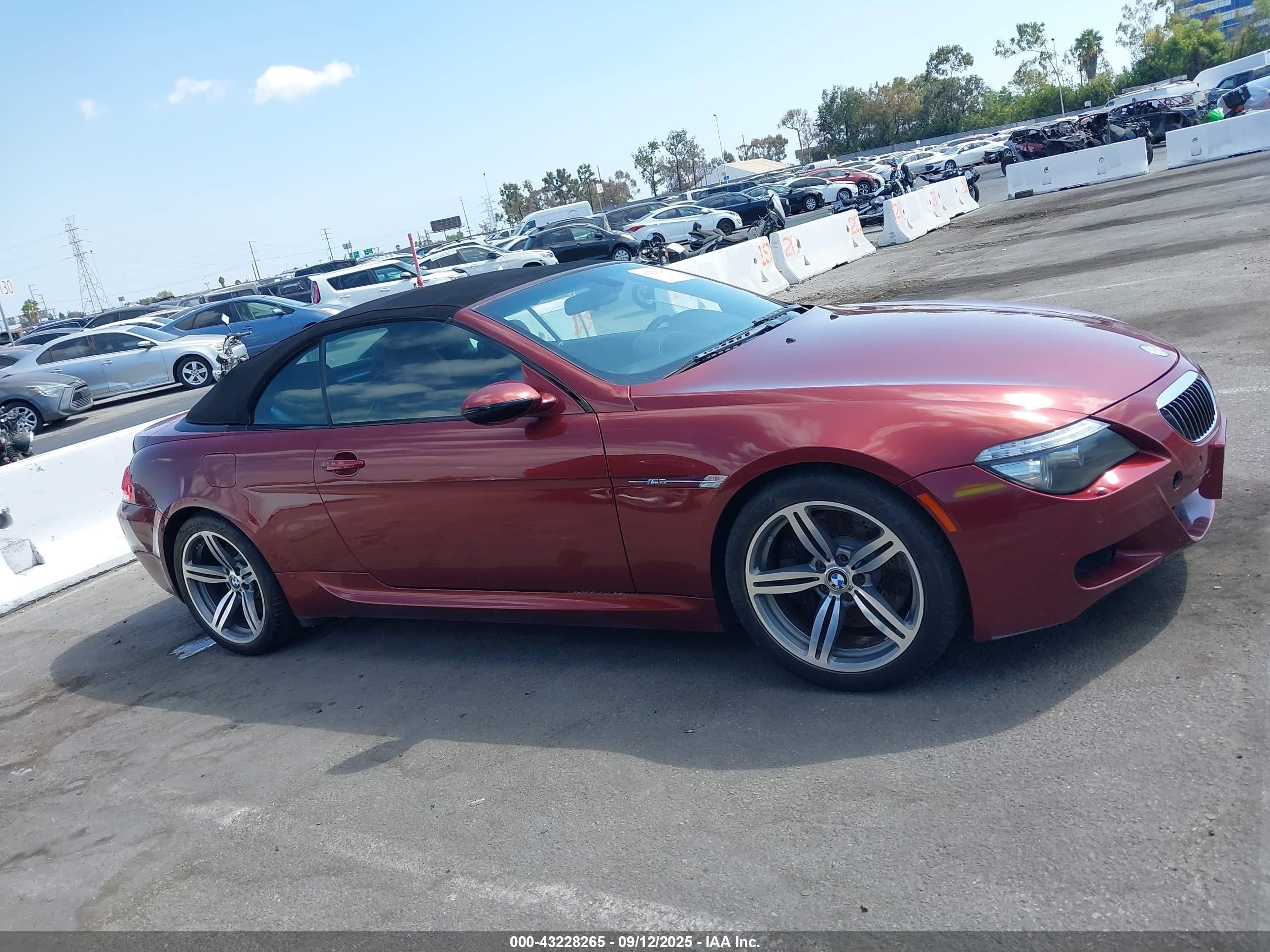 2008 Bmw M6   Maroon vin: WBSEK93588CY79469