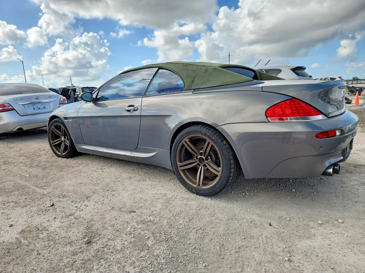 2007 Bmw M6 Silver vin: WBSEK93597CY78037