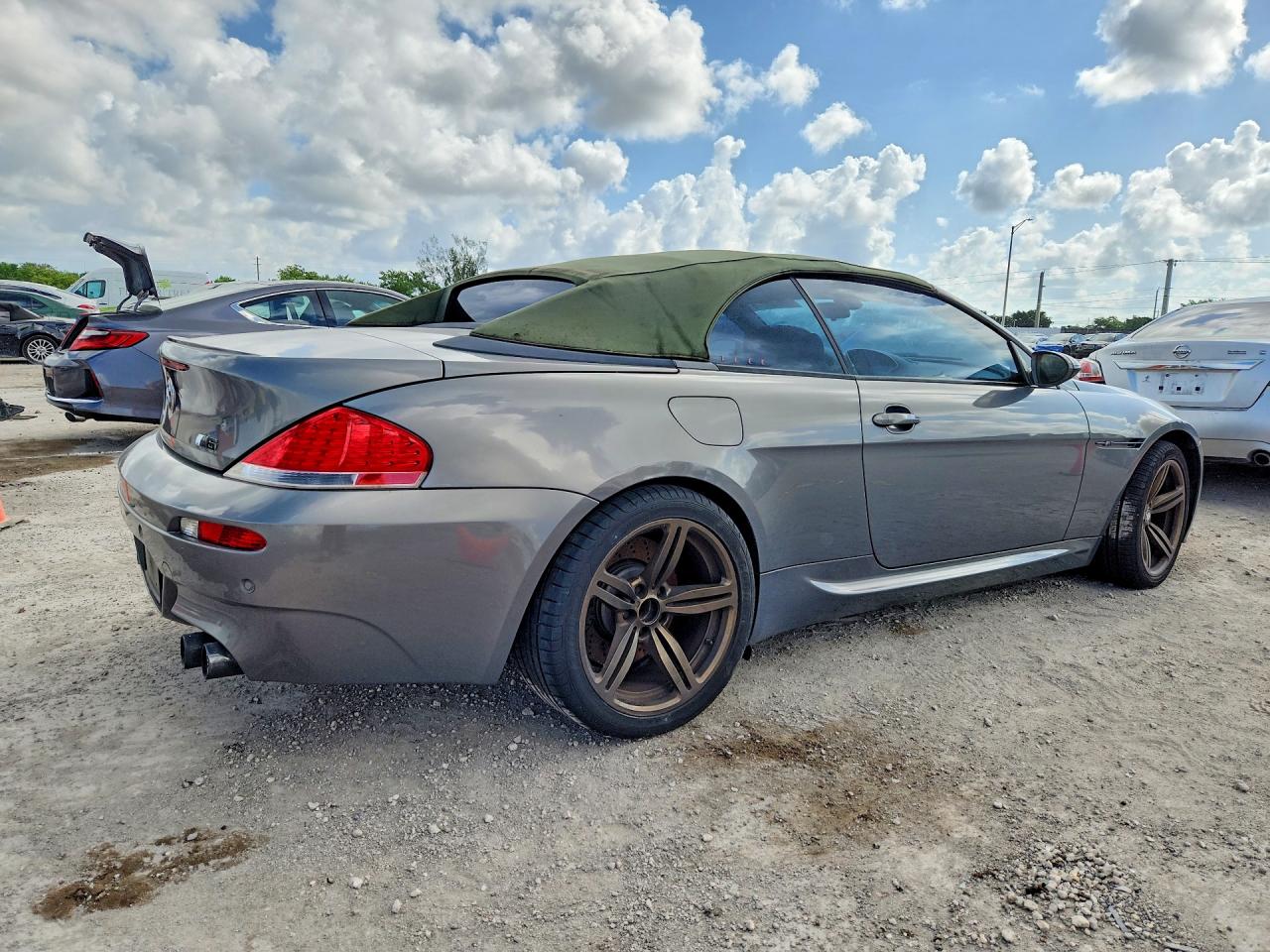 2007 Bmw M6 Silver vin: WBSEK93597CY78037