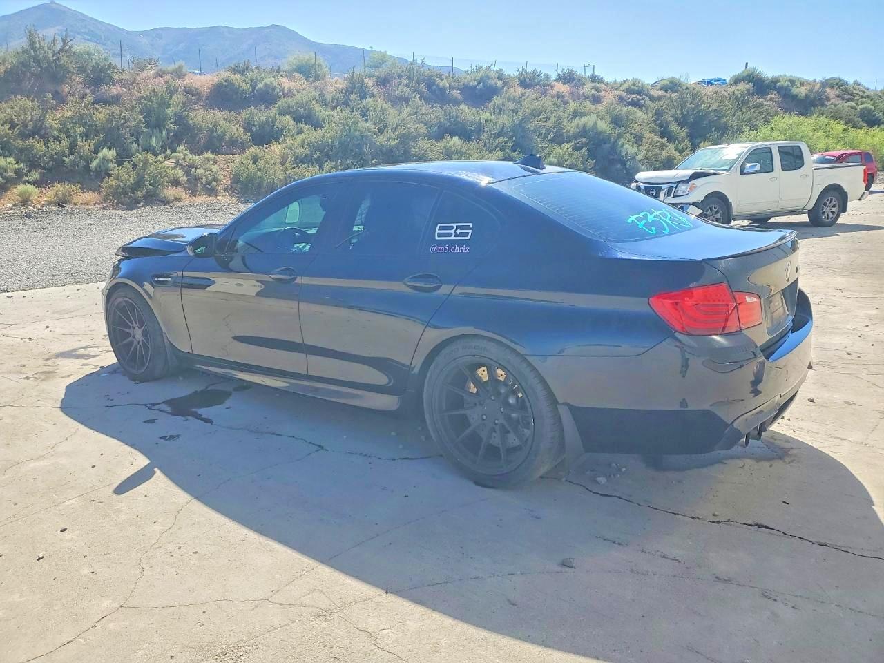 2013 Bmw M5 Blue vin: WBSFV9C50DC773992