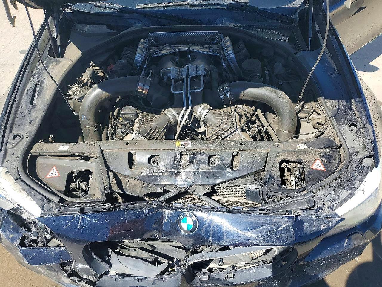 2013 Bmw M5 Blue vin: WBSFV9C50DC773992