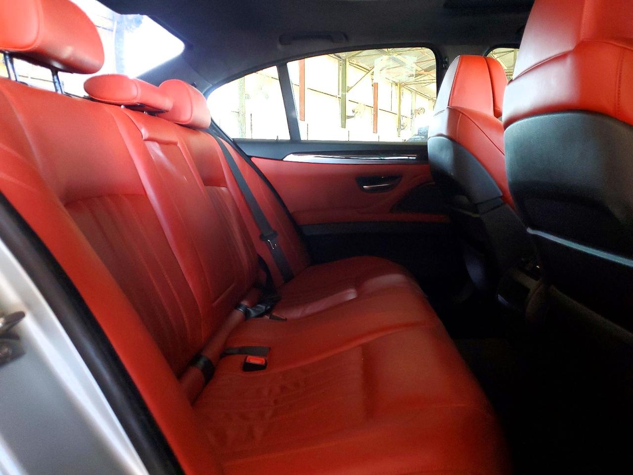 2013 Bmw M5 Silver vin: WBSFV9C51DC773824