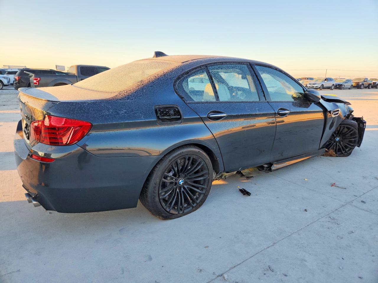 2015 Bmw Motorrad M5 Charcoal vin: WBSFV9C53FD595010