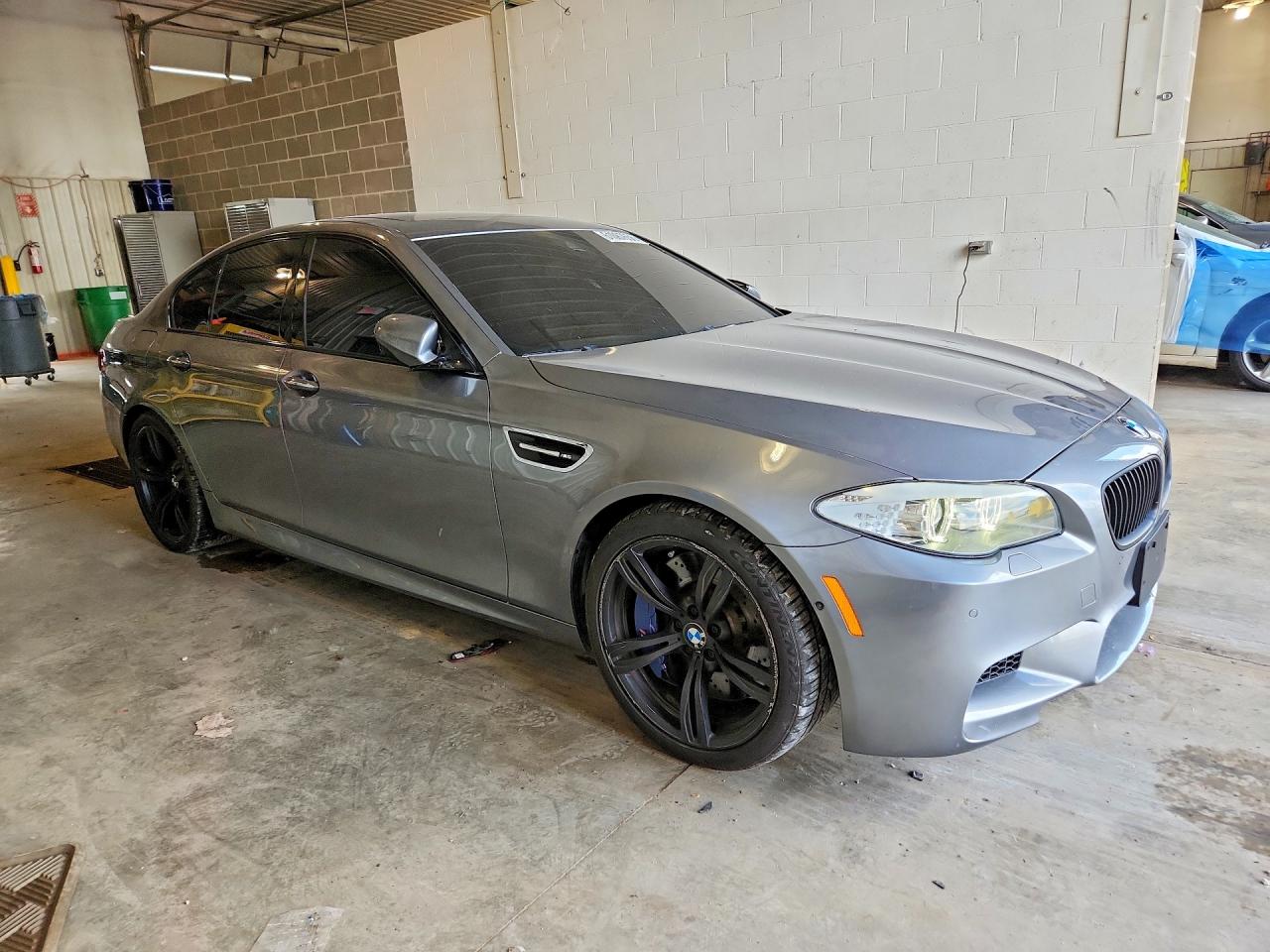 2013 Bmw M5 Gray vin: WBSFV9C54DC773316
