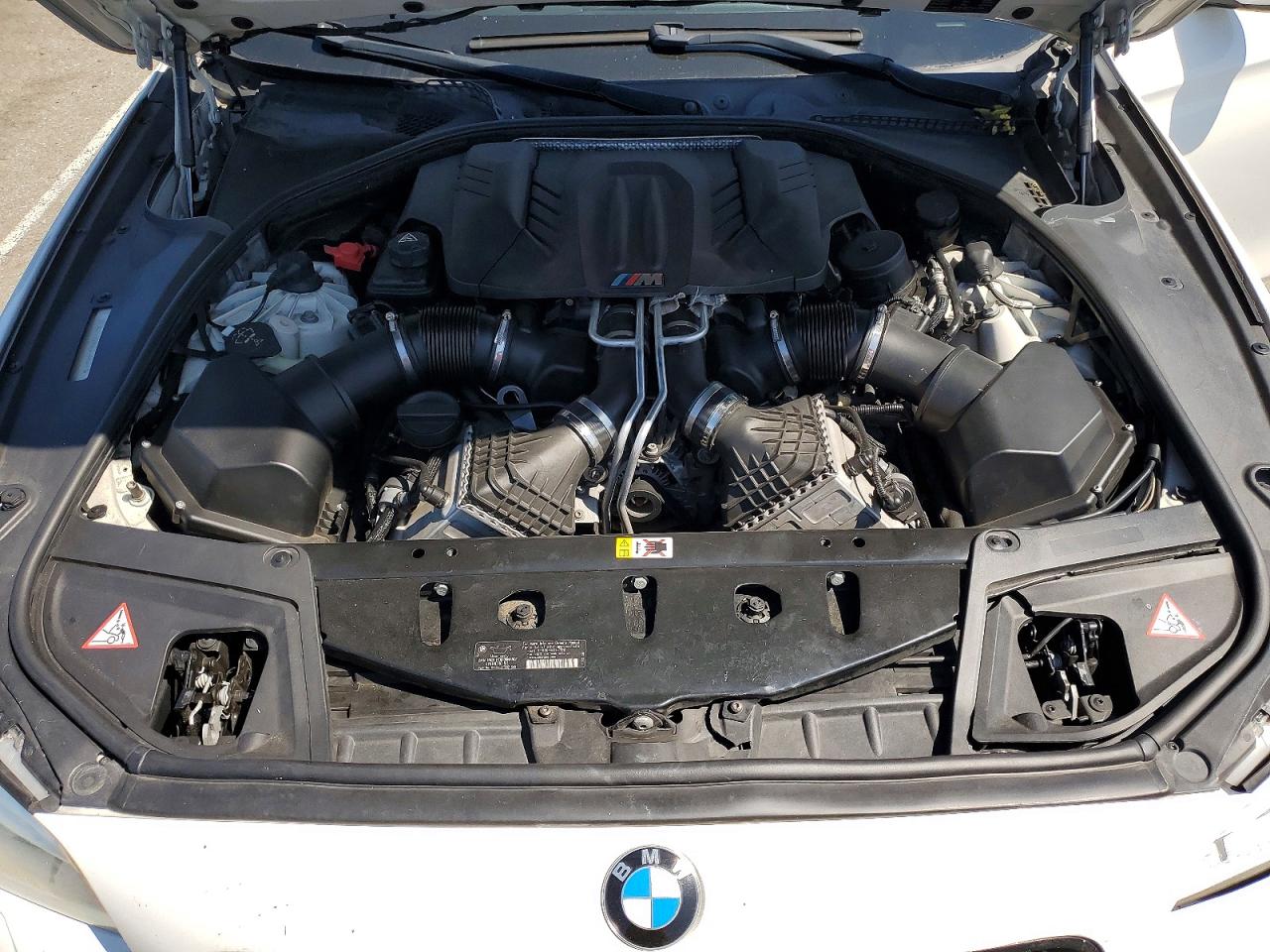 2014 Bmw M5 White vin: WBSFV9C54ED097574