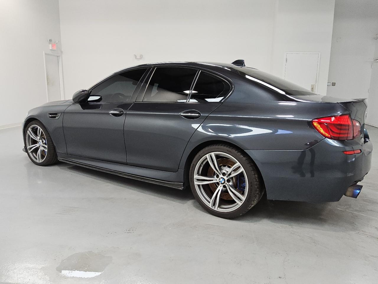 2013 Bmw M5 Gray vin: WBSFV9C55DC773731