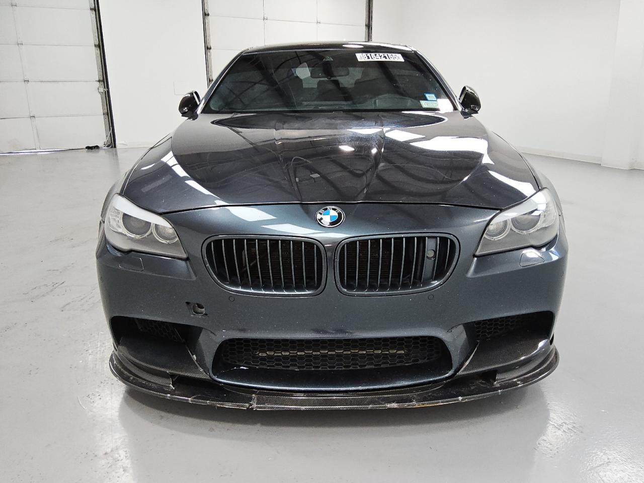 2013 Bmw M5 Gray vin: WBSFV9C55DC773731