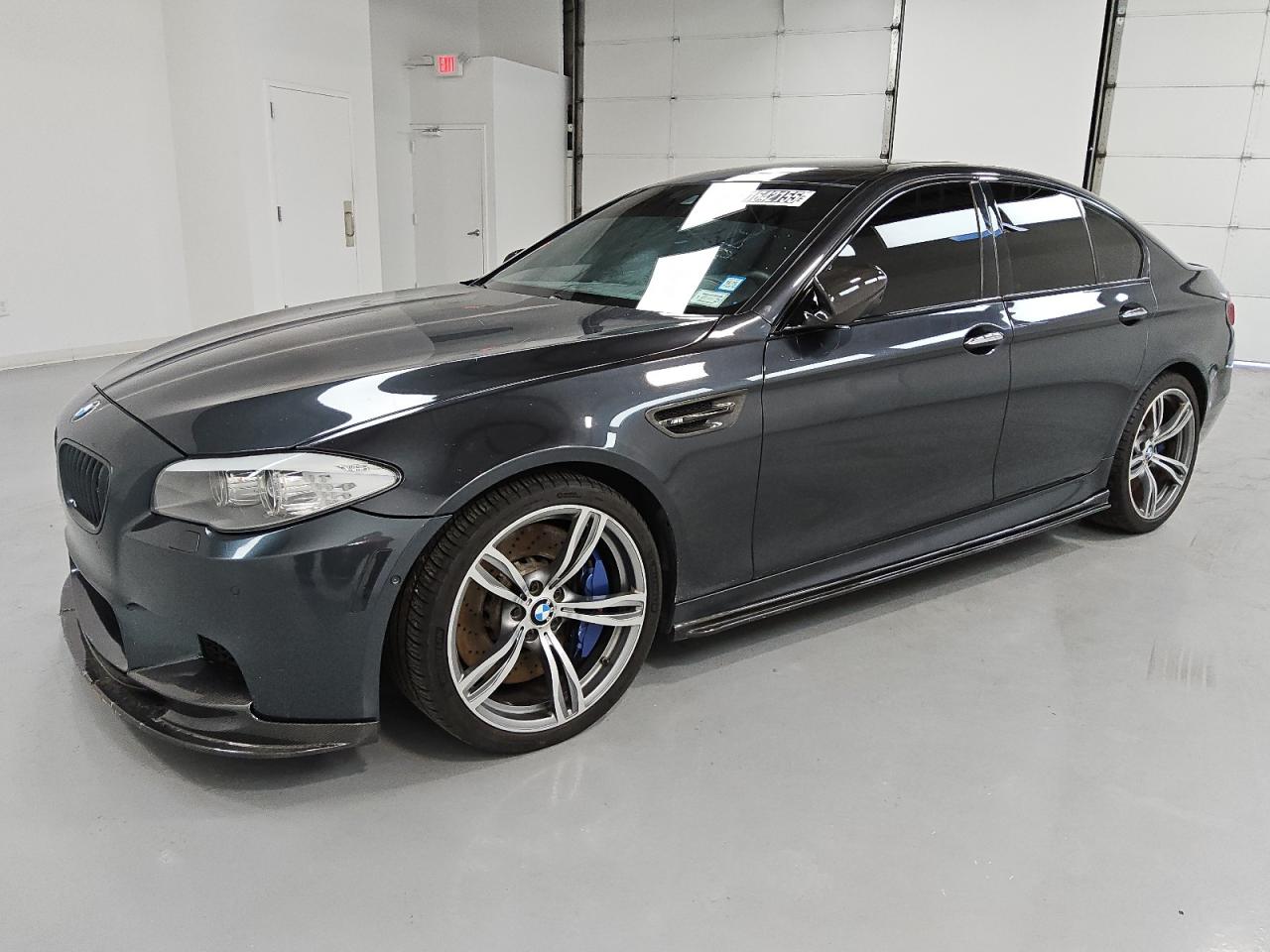 2013 Bmw M5 Gray vin: WBSFV9C55DC773731