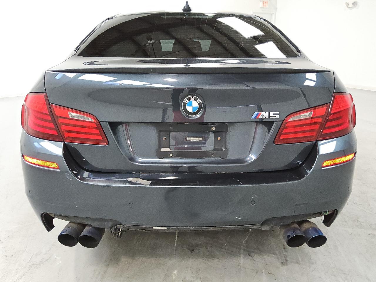 2013 Bmw M5 Gray vin: WBSFV9C55DC773731