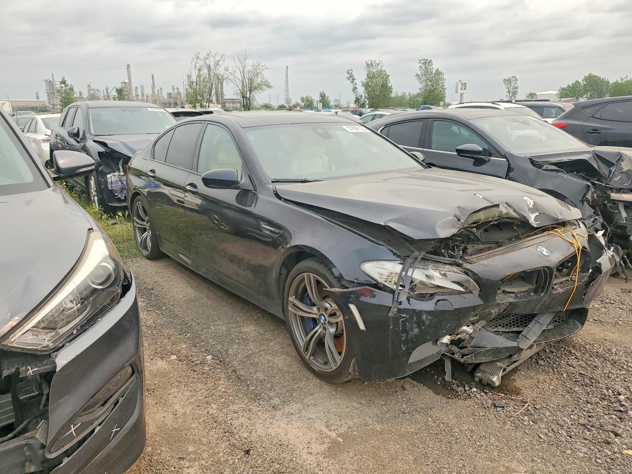 2013 Bmw M5 Blue vin: WBSFV9C55DD095847