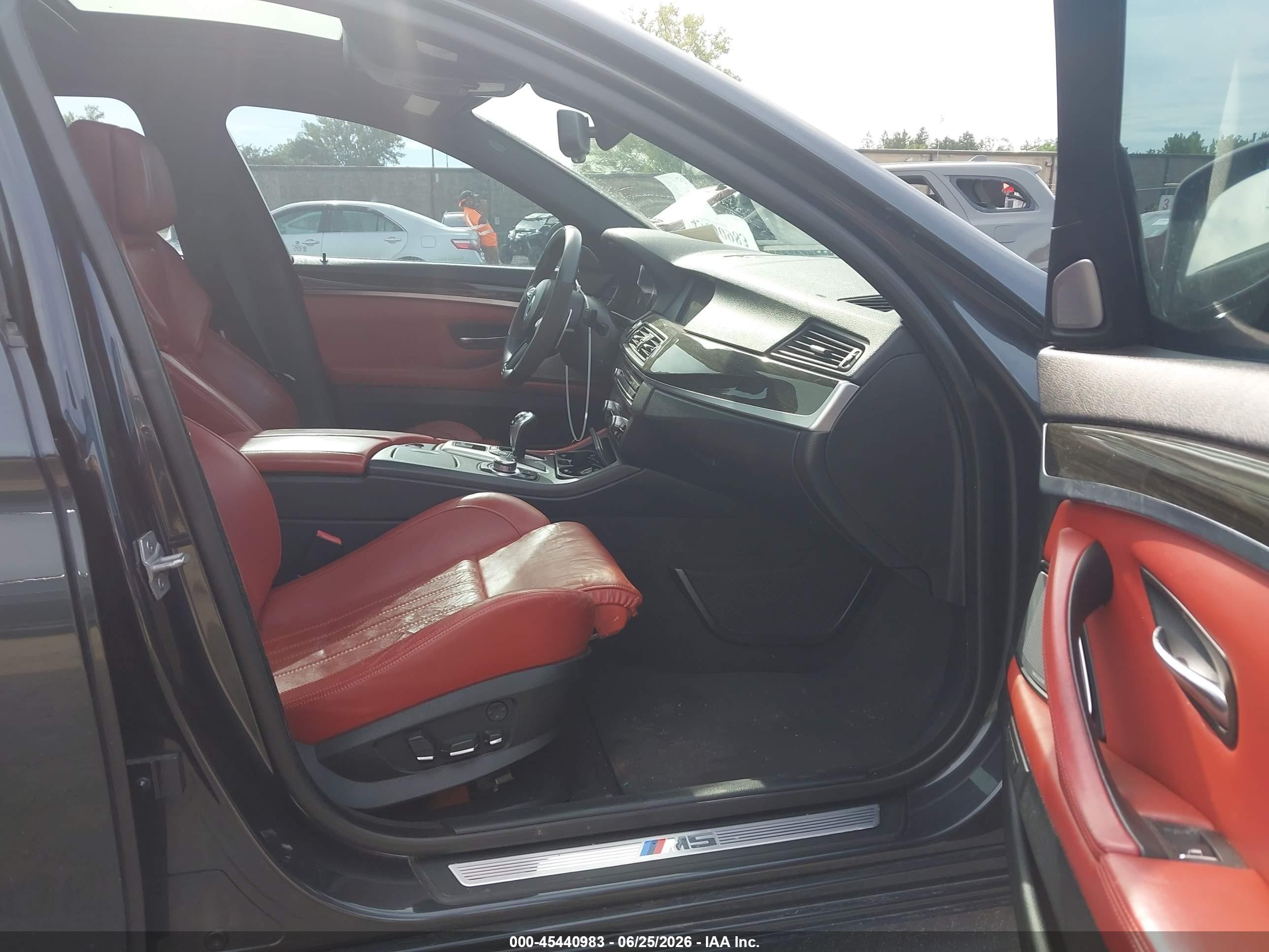 2013 Bmw M5 Gray vin: WBSFV9C56DC773964