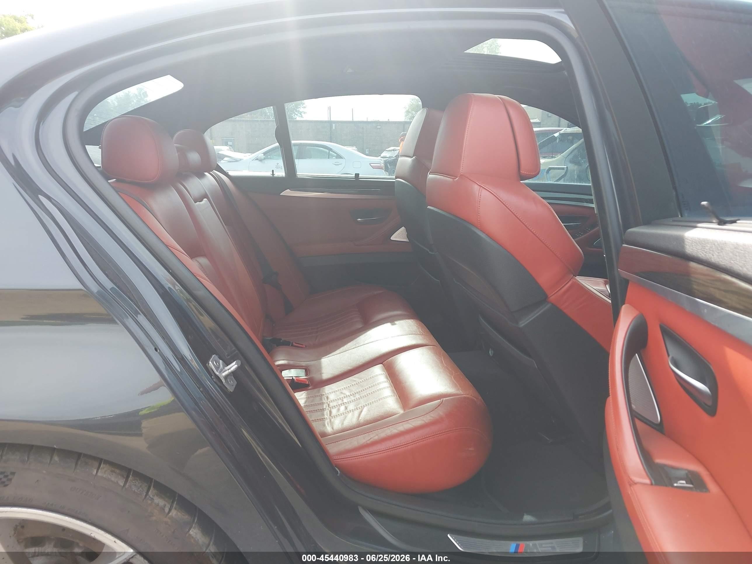2013 Bmw M5 Gray vin: WBSFV9C56DC773964