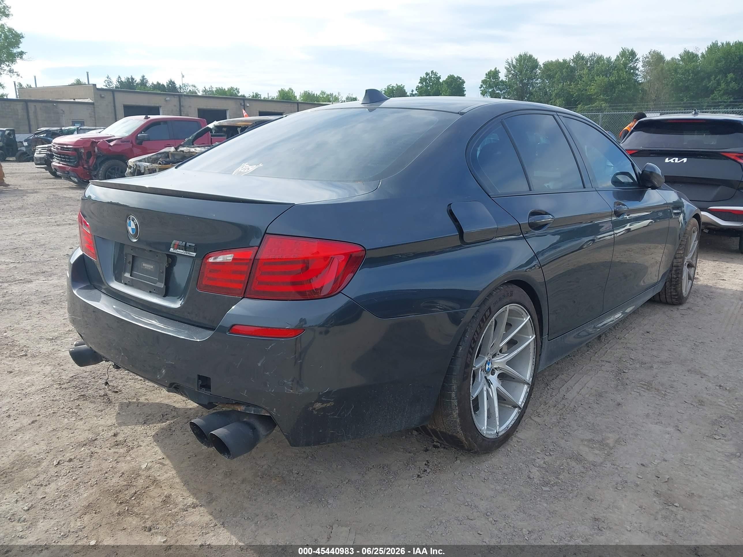 2013 Bmw M5 Gray vin: WBSFV9C56DC773964