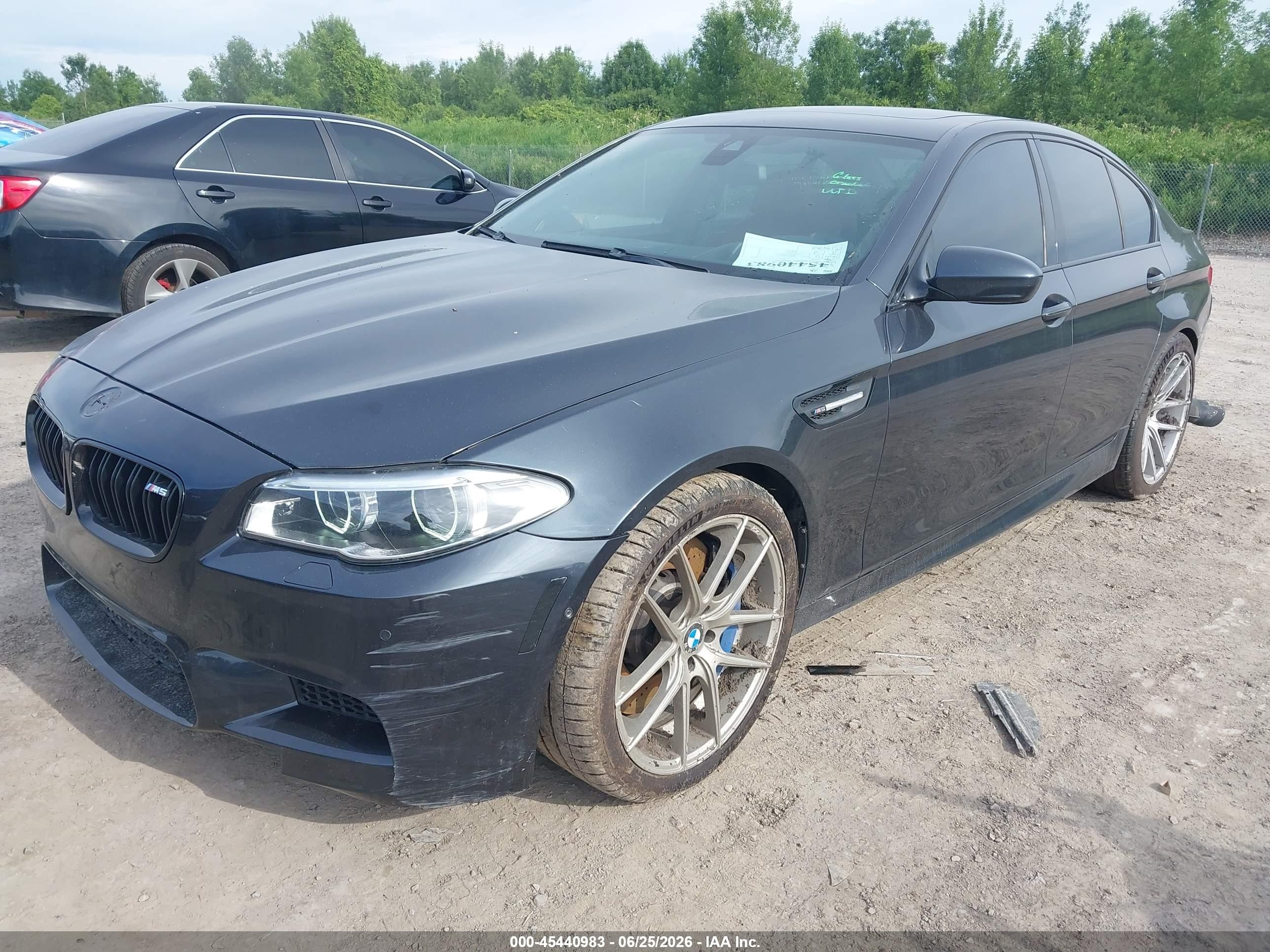 2013 Bmw M5 Gray vin: WBSFV9C56DC773964
