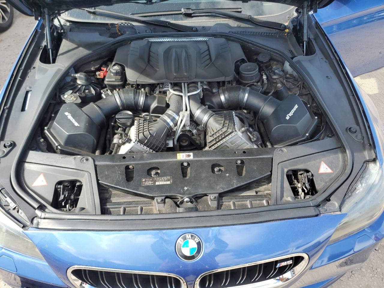 2014 Bmw Motorrad M5 Blue vin: WBSFV9C57ED593453