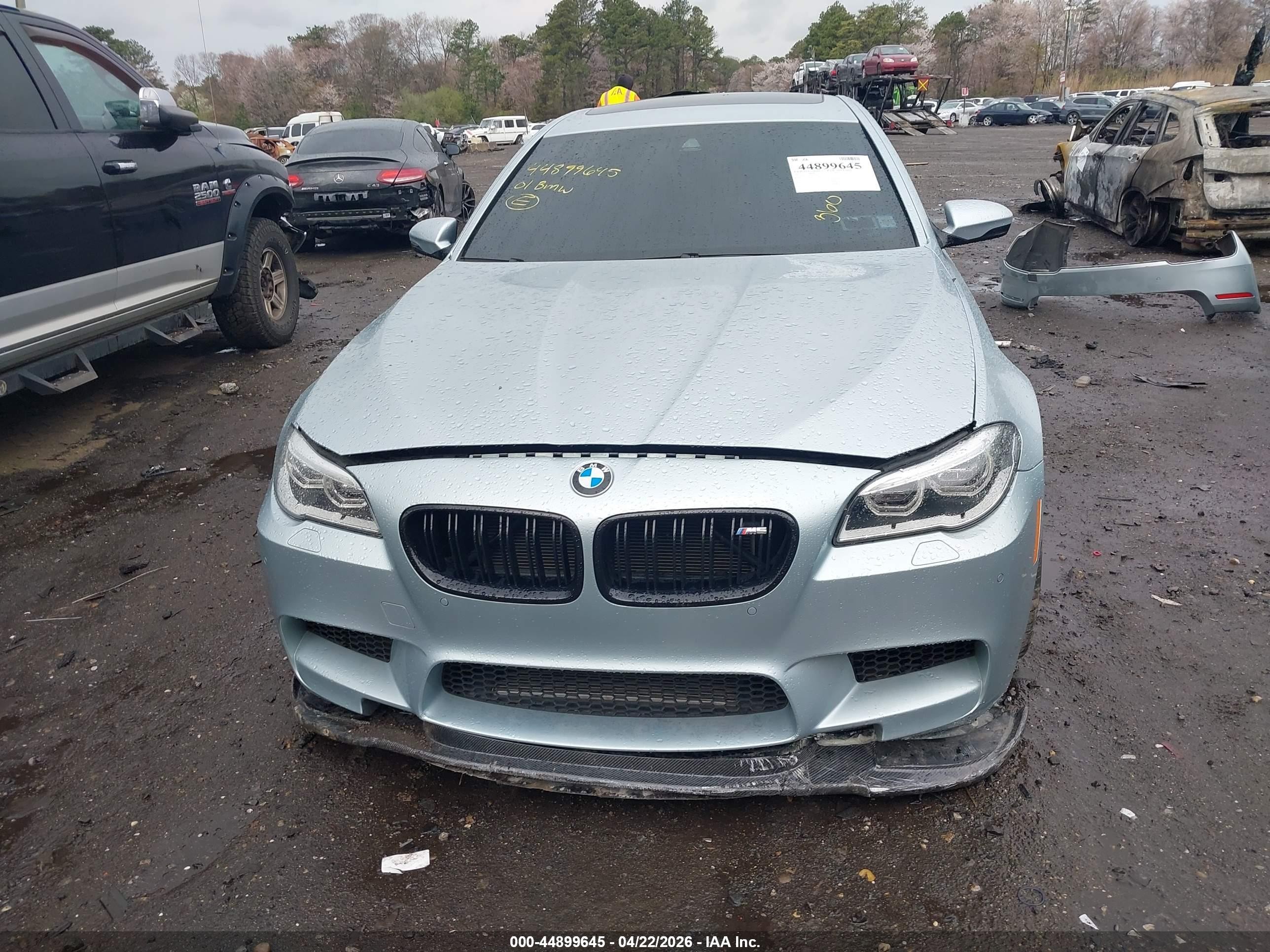2015 Bmw M5   Blue vin: WBSFV9C57FD594684