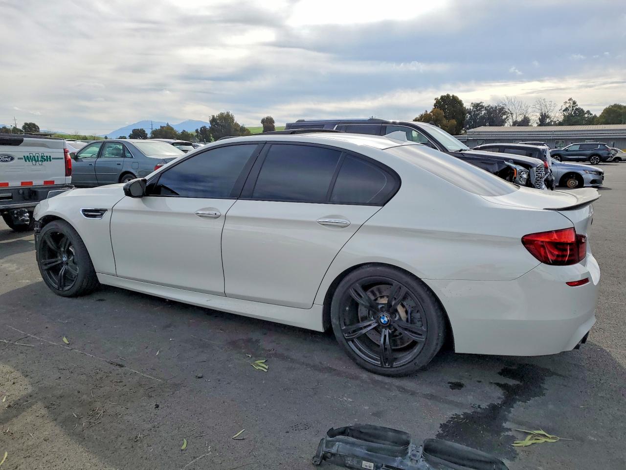 2013 Bmw Motorrad M5 White vin: WBSFV9C58DC773304