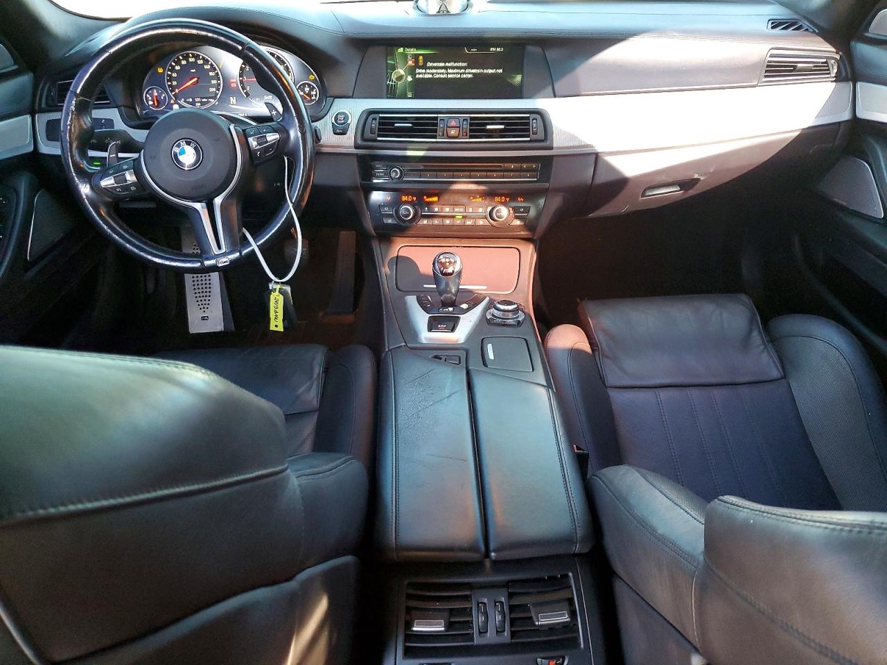 2013 Bmw M5 Белый vin: WBSFV9C58DC773304