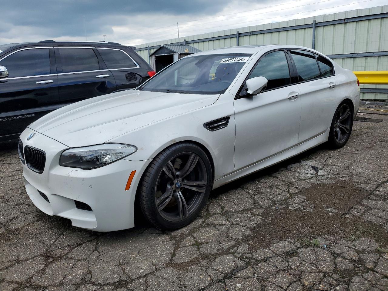 2013 Bmw M5 White vin: WBSFV9C58DC773514