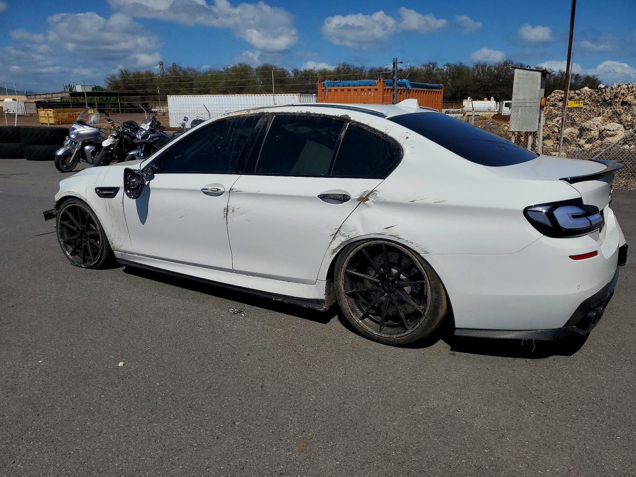 2013 Bmw Motorrad M5 White vin: WBSFV9C58DD096104