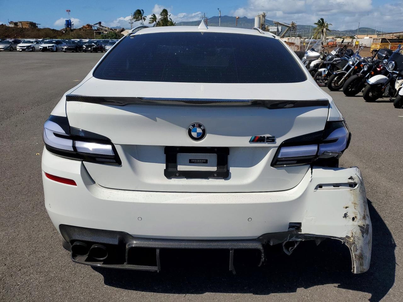 2013 Bmw Motorrad M5 White vin: WBSFV9C58DD096104