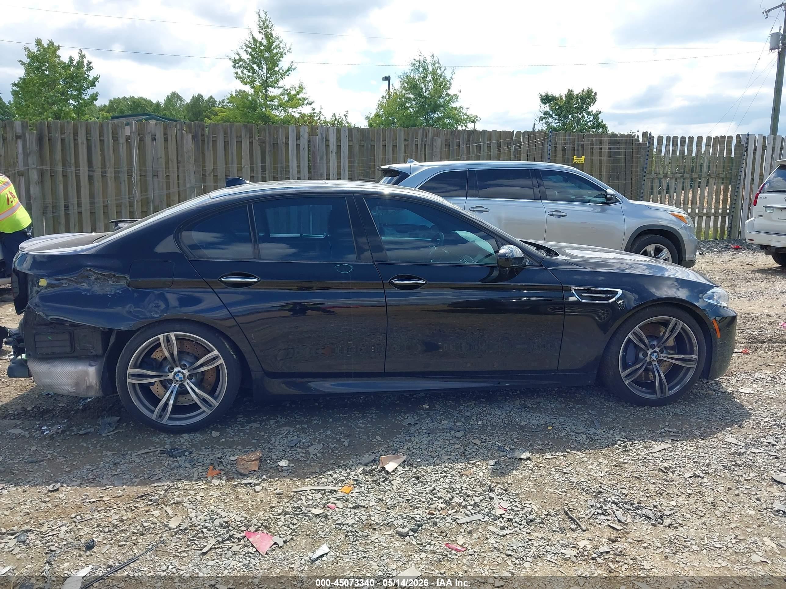 2014 Bmw M5 Black vin: WBSFV9C58ED097254