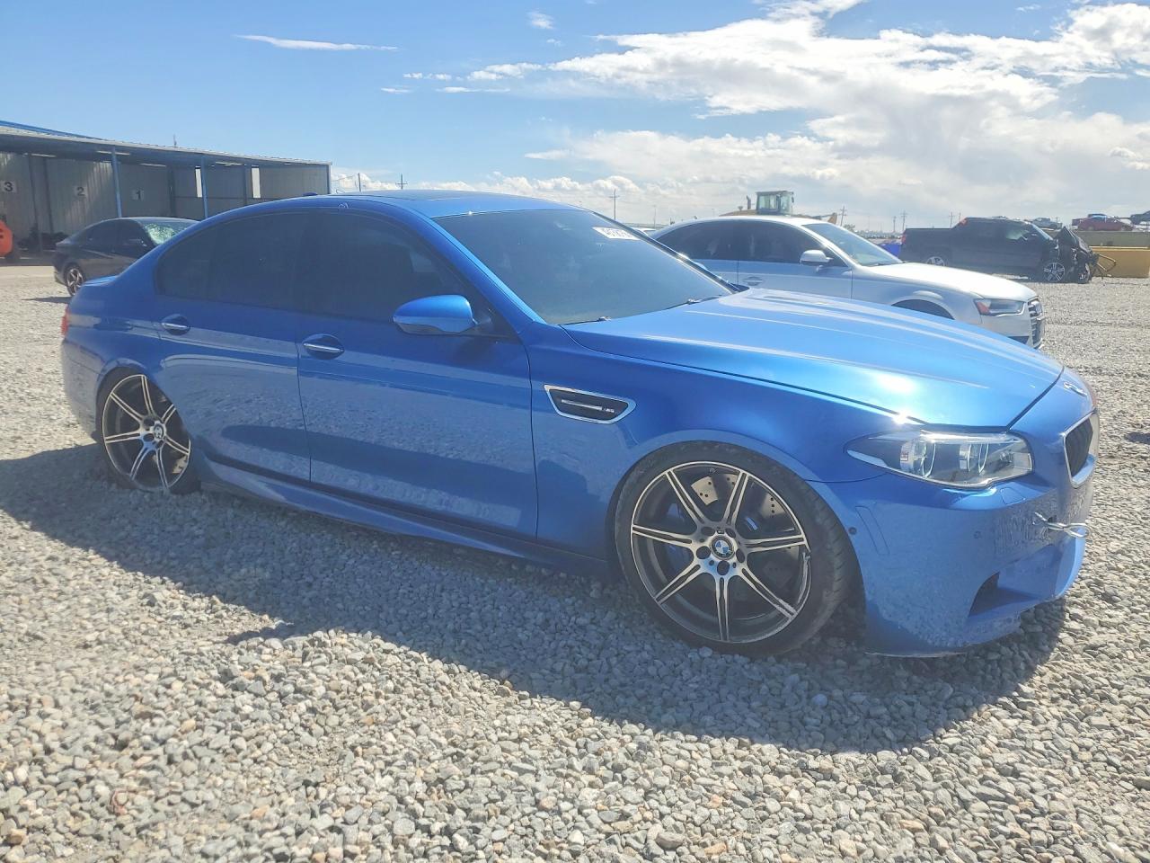 2014 Bmw M5 Blue vin: WBSFV9C58ED593283