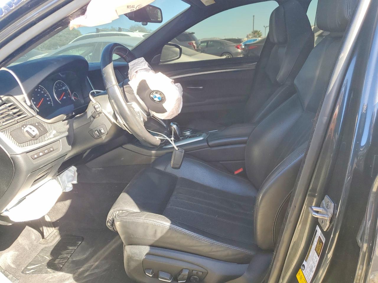 2015 Bmw Motorrad M5 Черный vin: WBSFV9C58FD595147