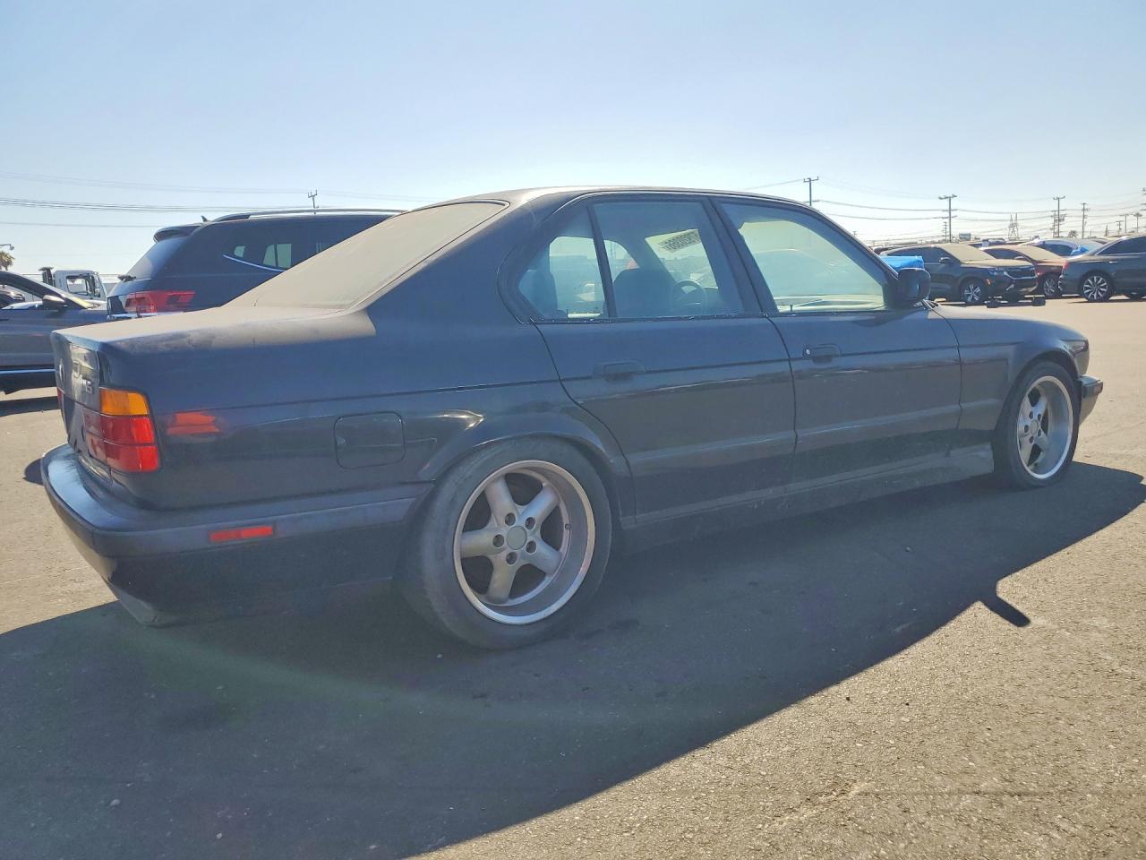 1992 Bmw M5 Blue vin: WBSHD9311NBK06321