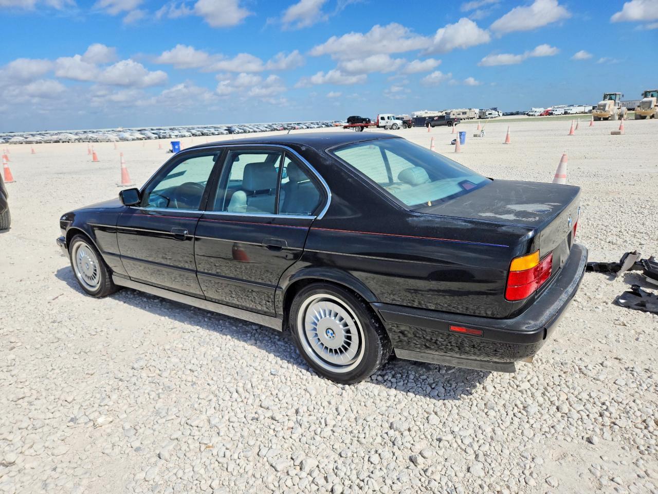1991 Bmw M5 Black vin: WBSHD9313MBK06075