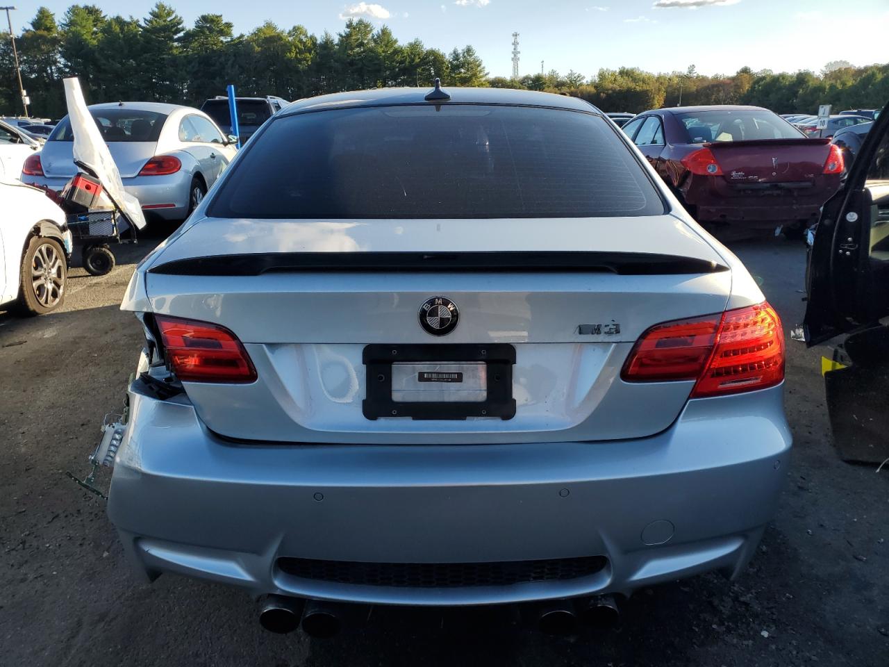 2011 Bmw M3 Silver vin: WBSKG9C58BE797130