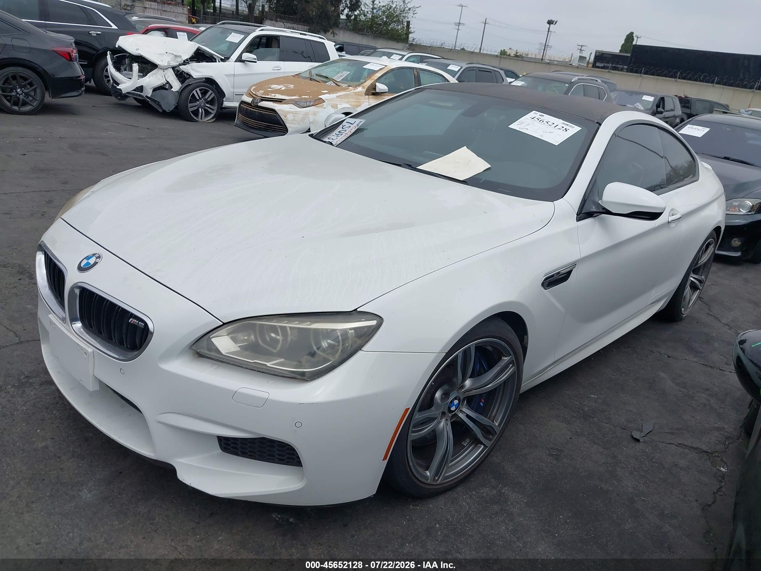 2013 Bmw M6   White vin: WBSLX9C50DC968763