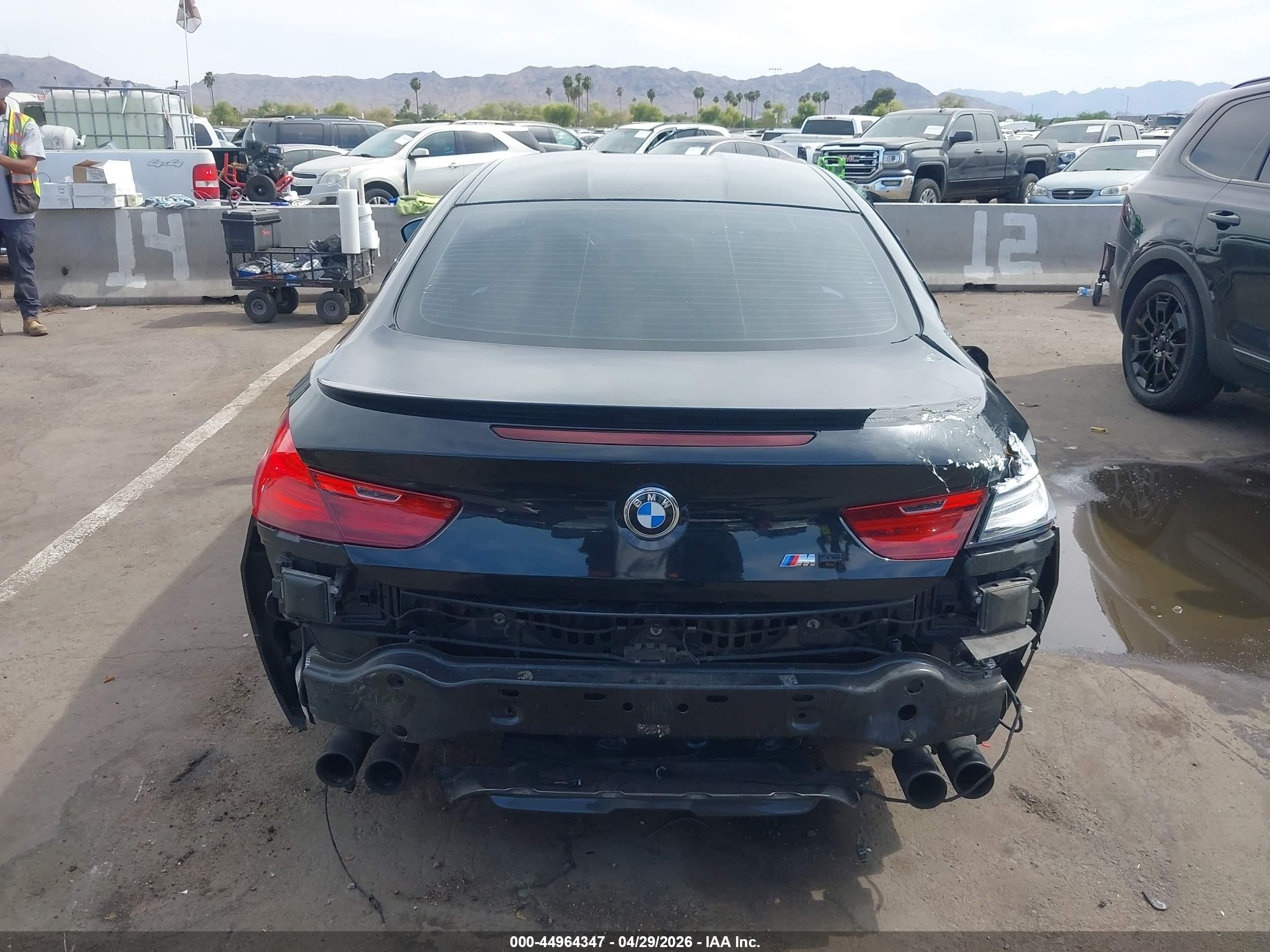 2014 Bmw M6   Black vin: WBSLX9C54ED160511