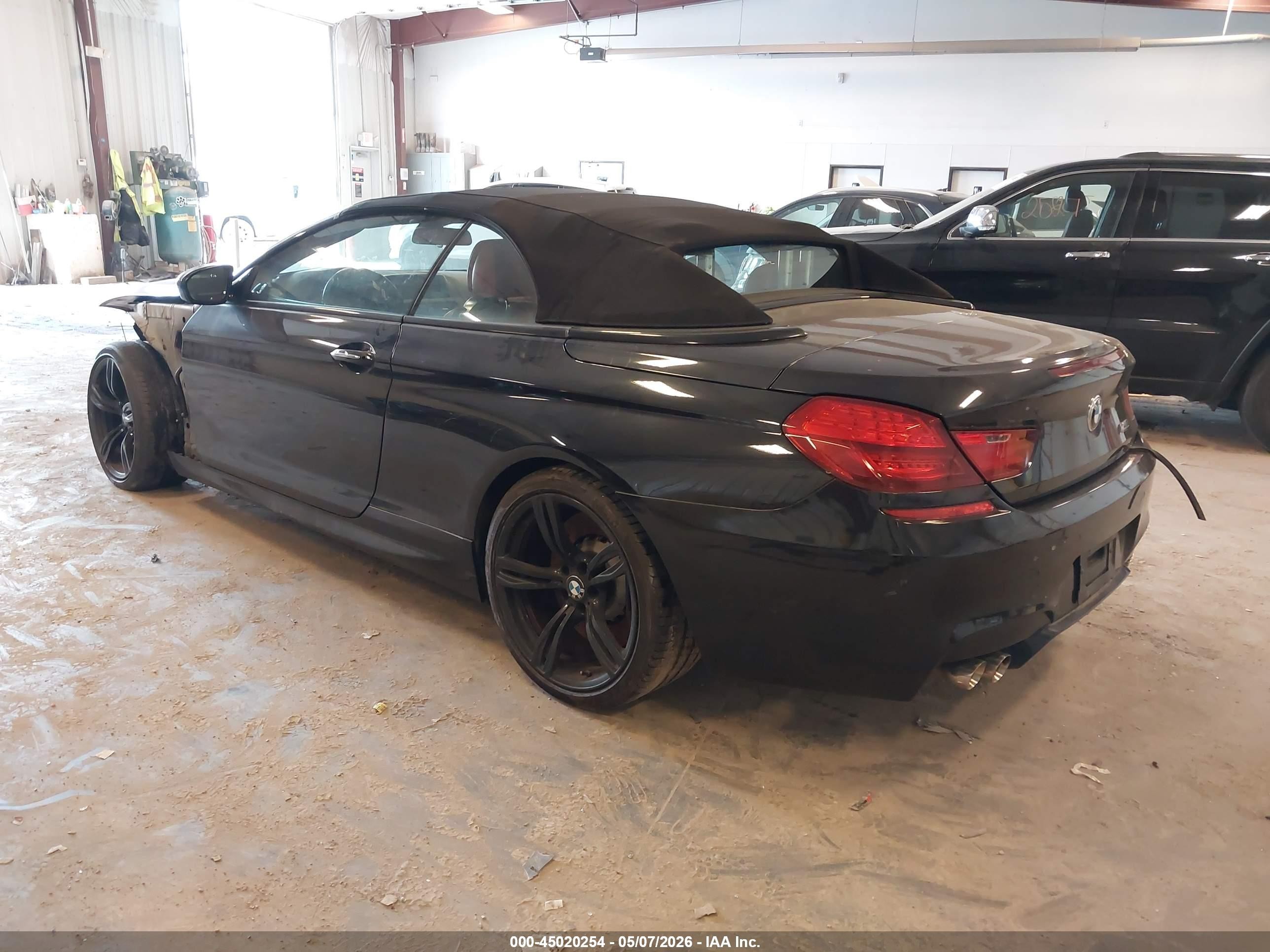 2013 Bmw M6   Black vin: WBSLZ9C51DC985825