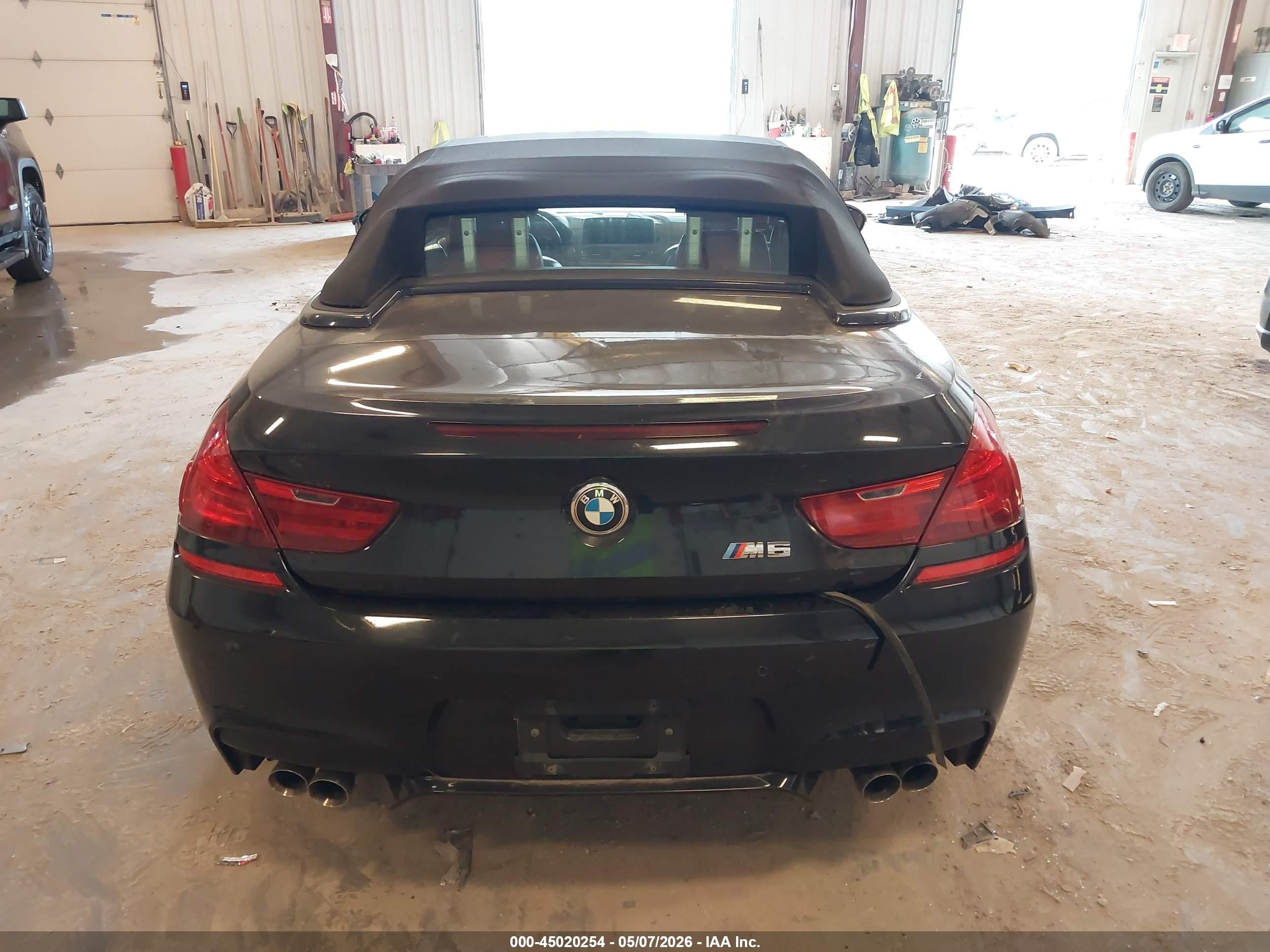 2013 Bmw M6   Black vin: WBSLZ9C51DC985825