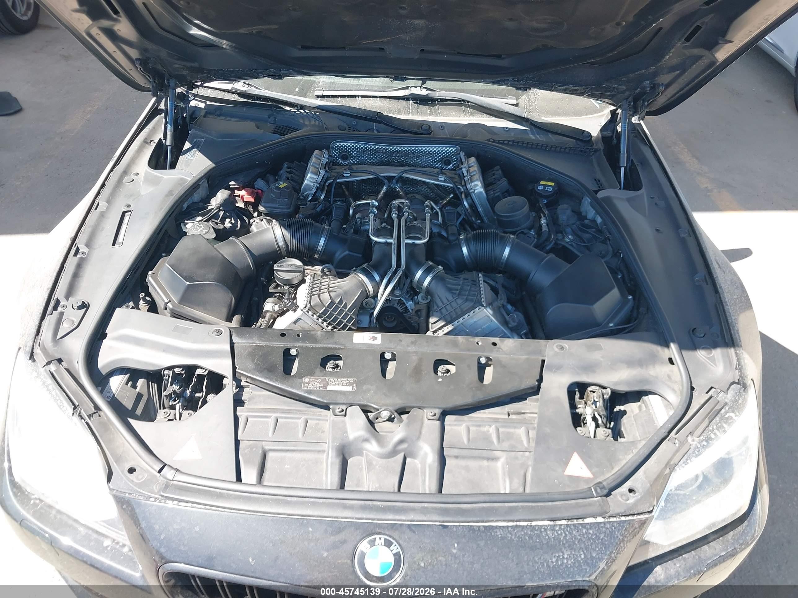 2015 Bmw M6   Black vin: WBSLZ9C51FD651260