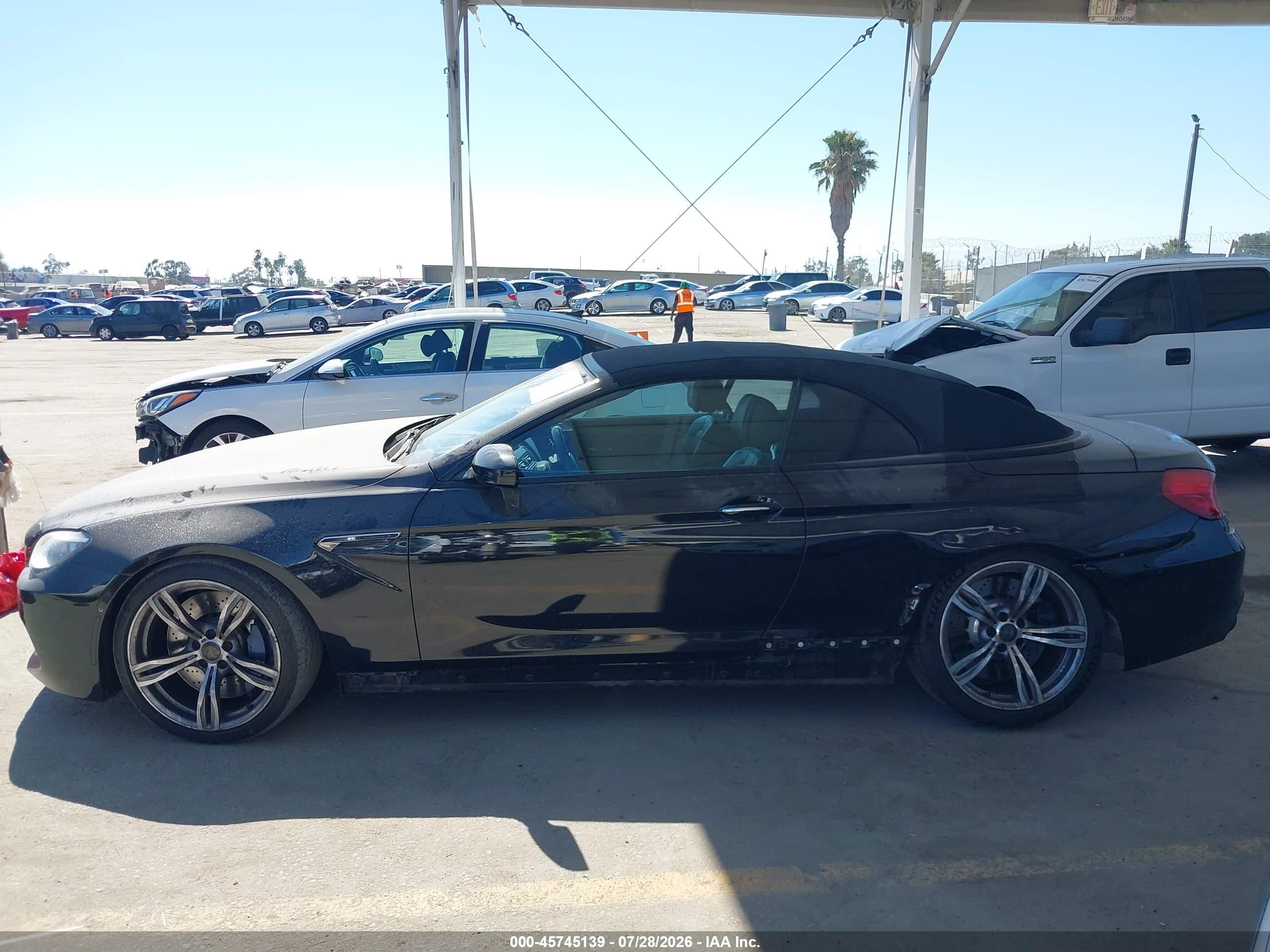 2015 Bmw M6   Black vin: WBSLZ9C51FD651260