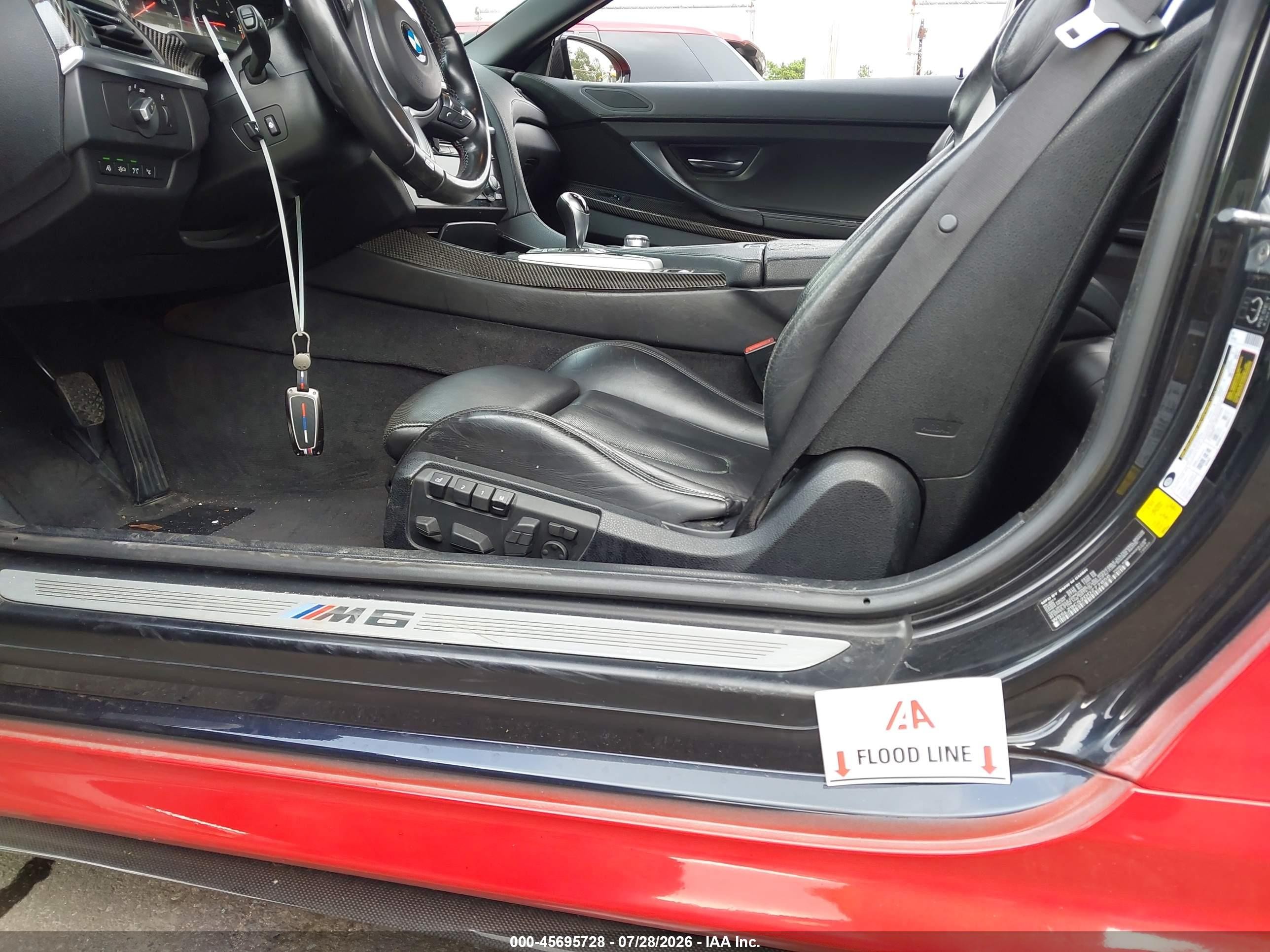 2013 Bmw M6   Red vin: WBSLZ9C52DDZ77856