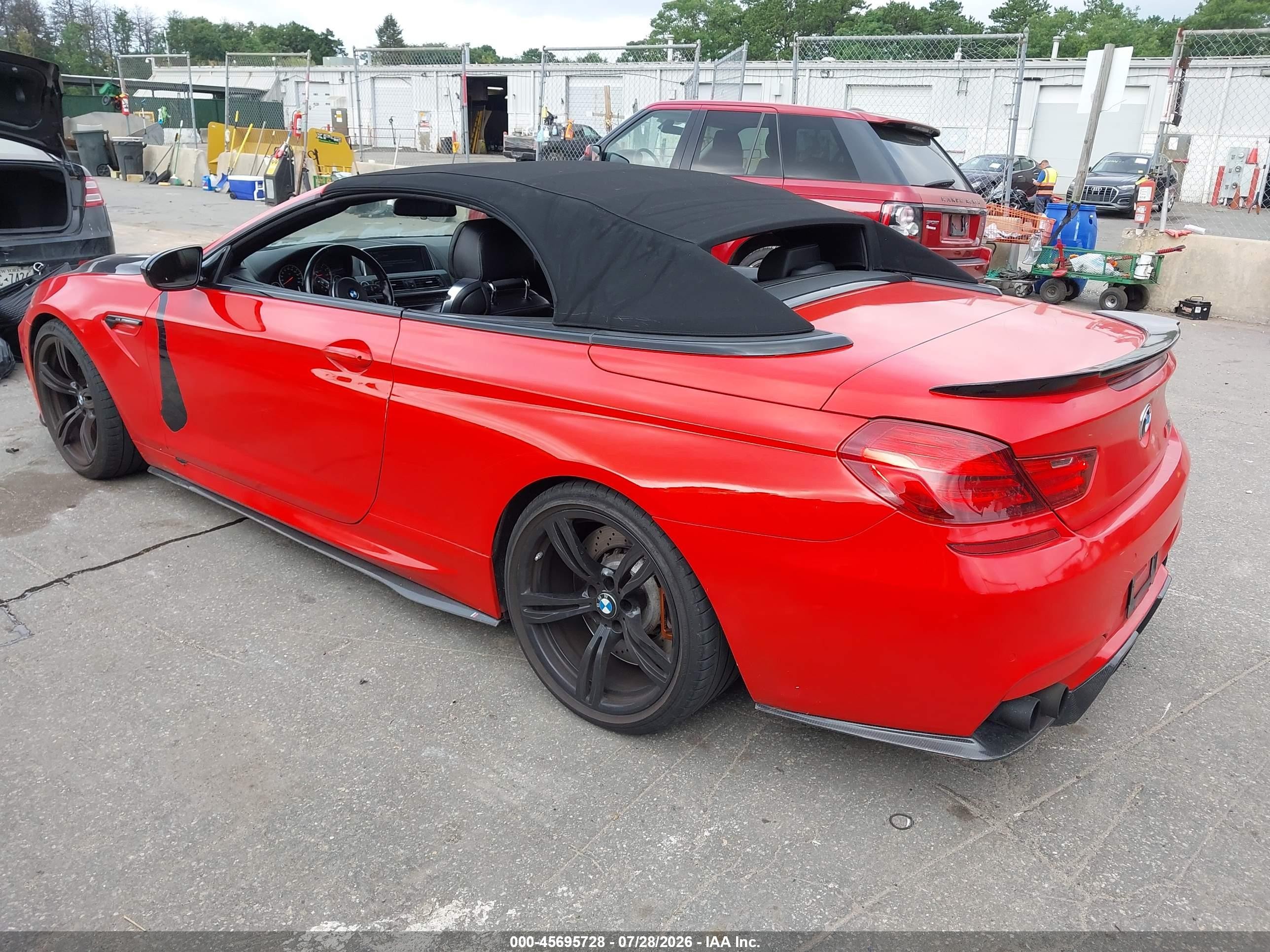 2013 Bmw M6   Red vin: WBSLZ9C52DDZ77856