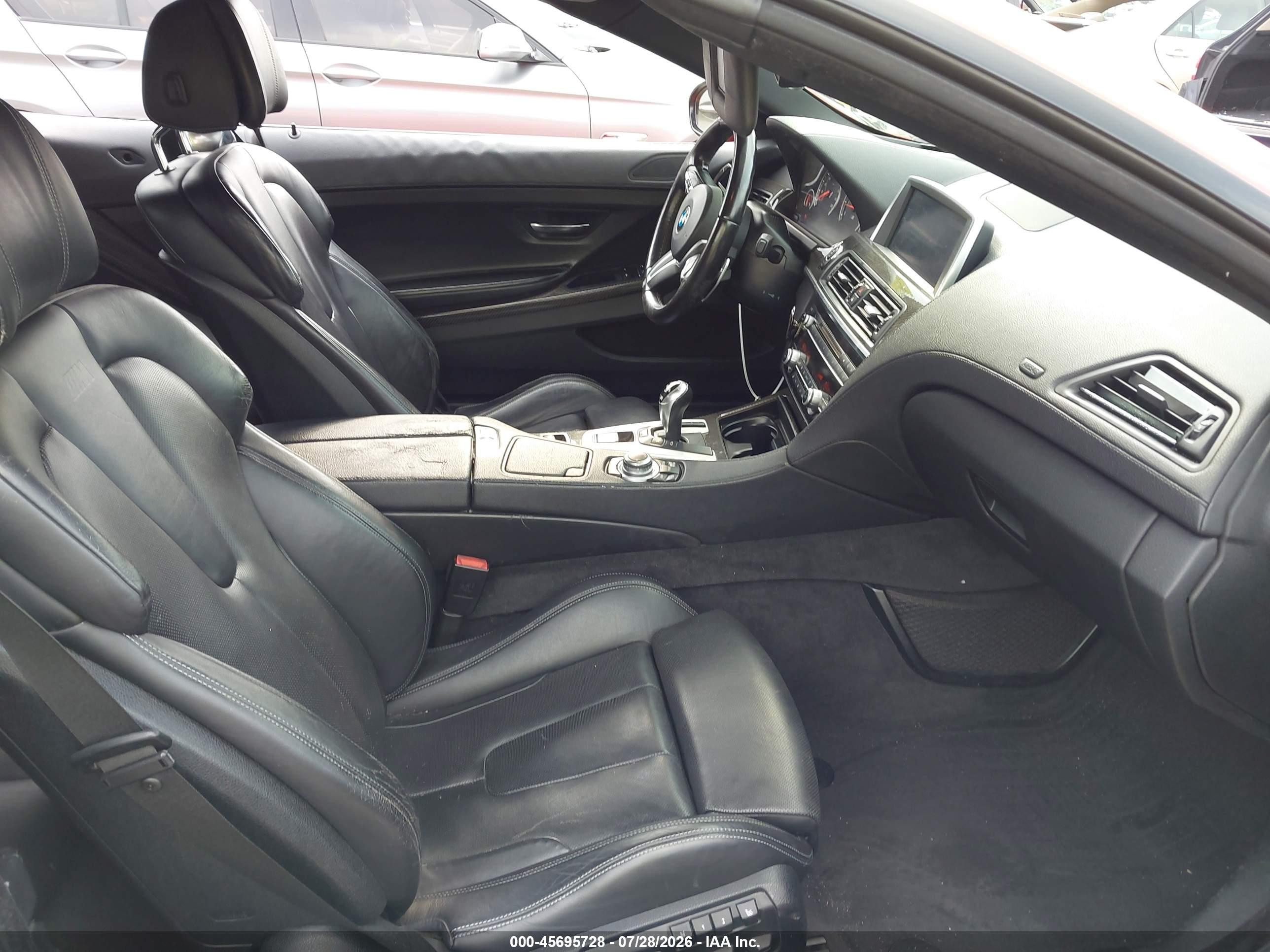 2013 Bmw M6   Red vin: WBSLZ9C52DDZ77856
