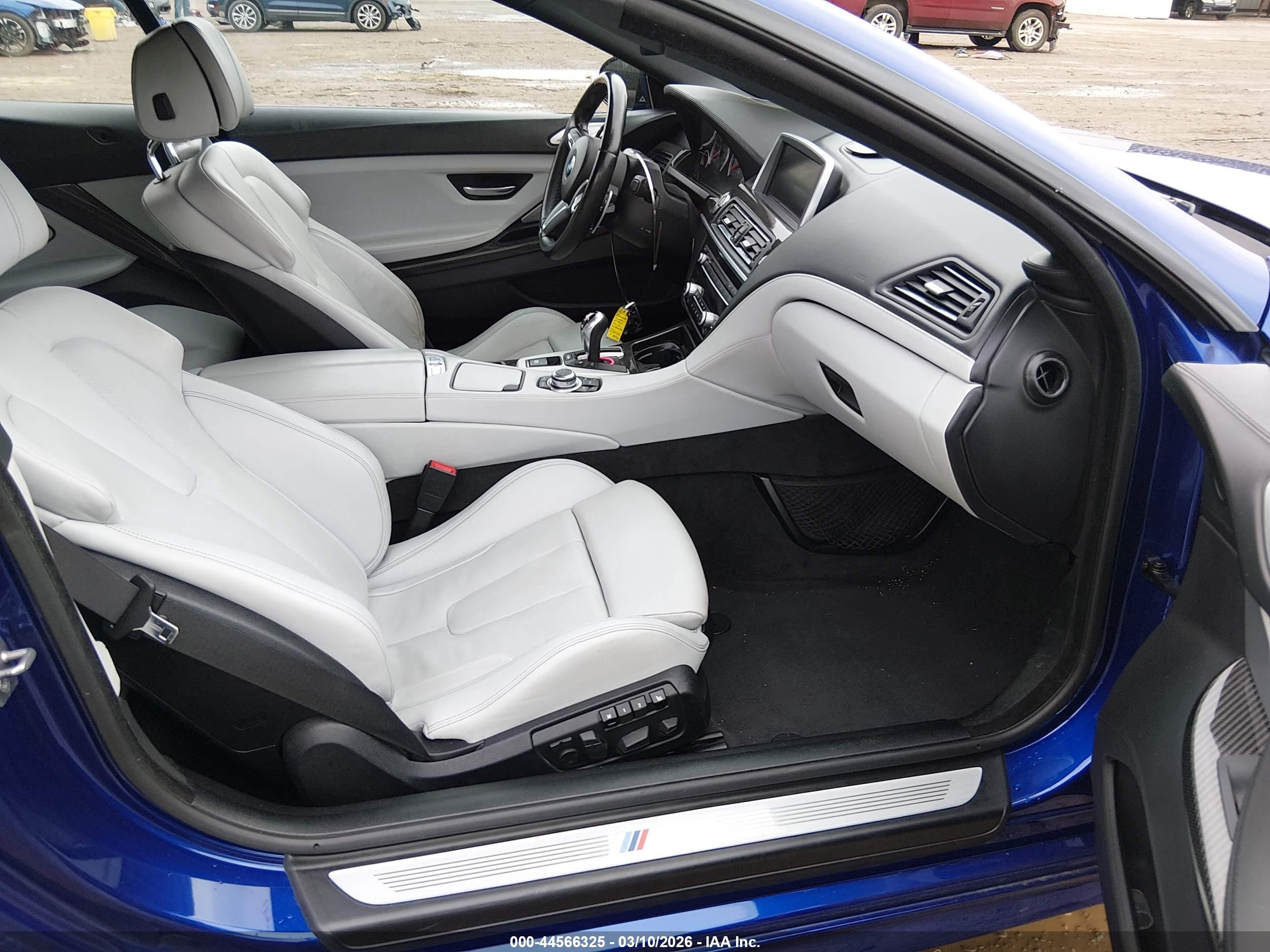 2012 Bmw M6   Blue vin: WBSLZ9C58CC985691