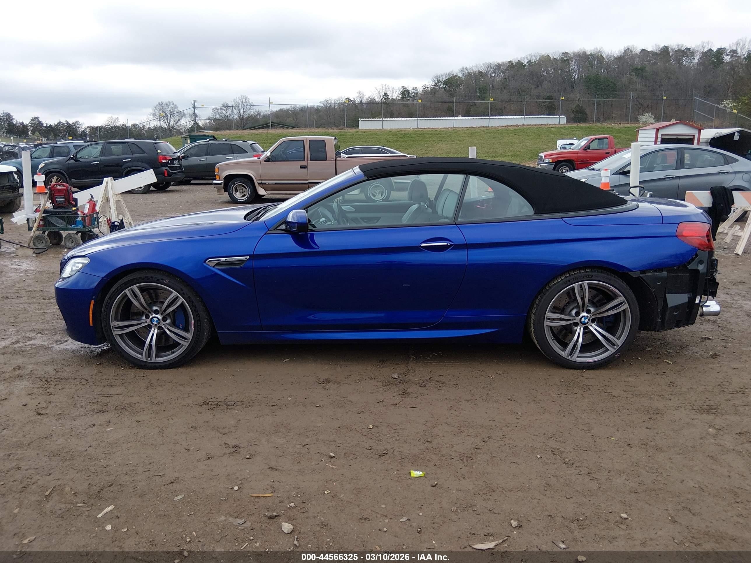 2012 Bmw M6   Blue vin: WBSLZ9C58CC985691