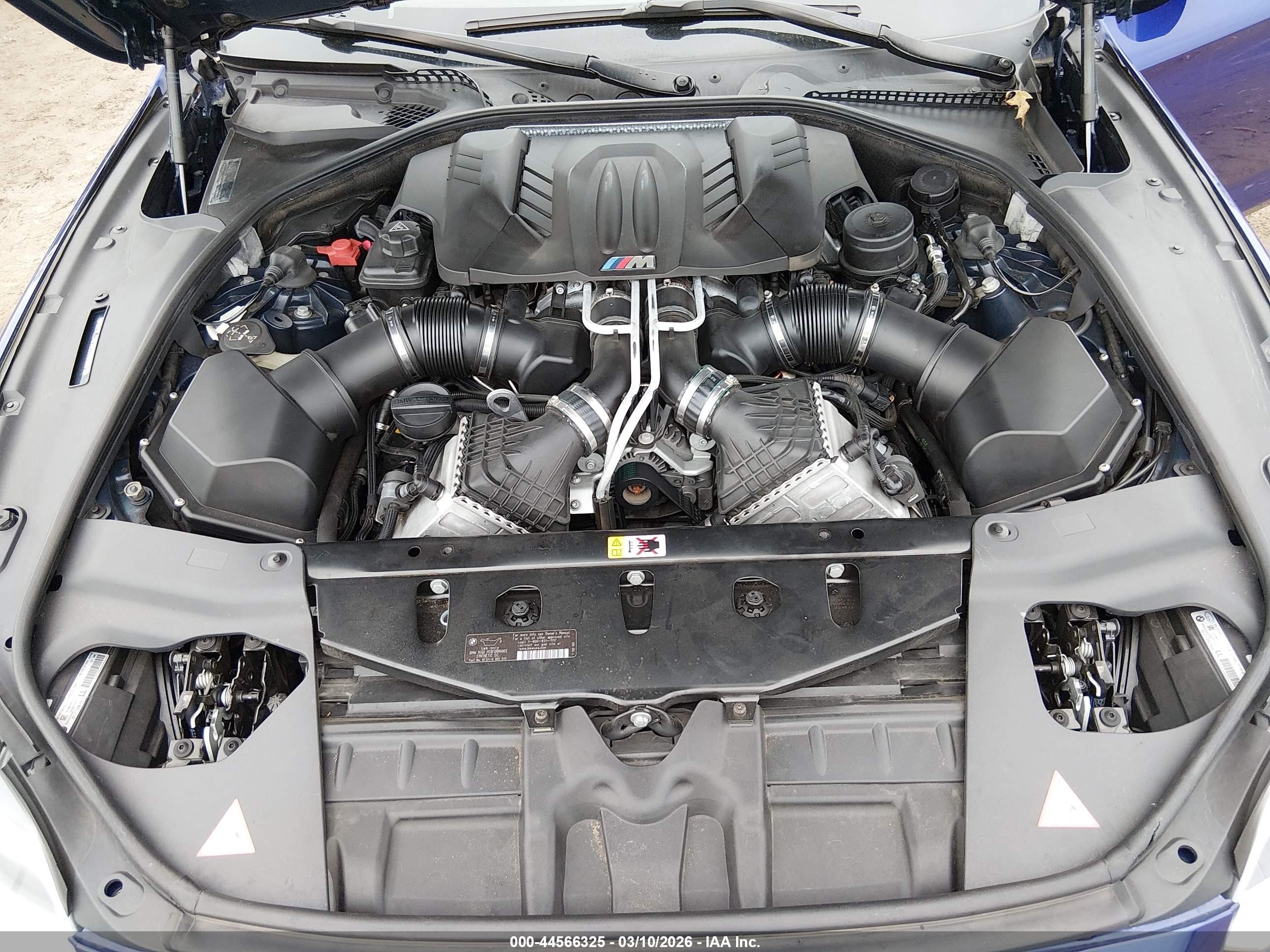 2012 Bmw M6   Blue vin: WBSLZ9C58CC985691